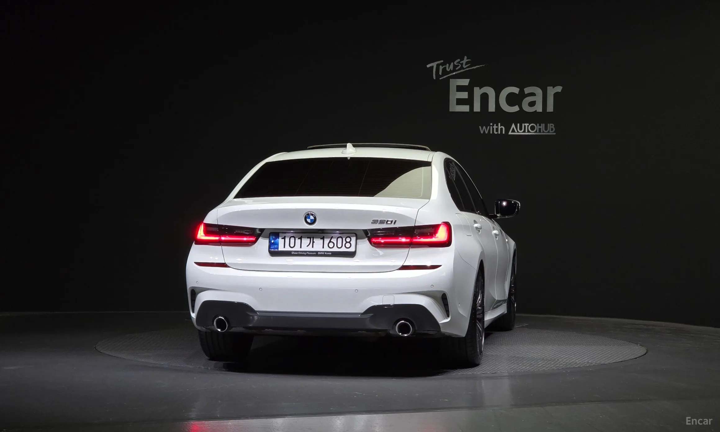 BMW 3 Series (G20) превью 3