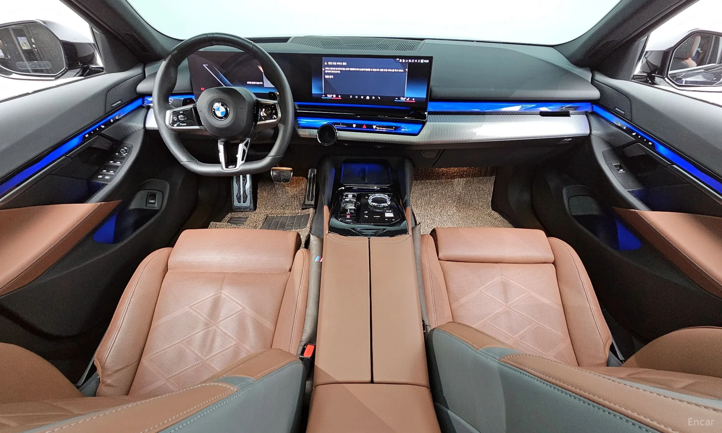 BMW 5 Series (G60) превью 4