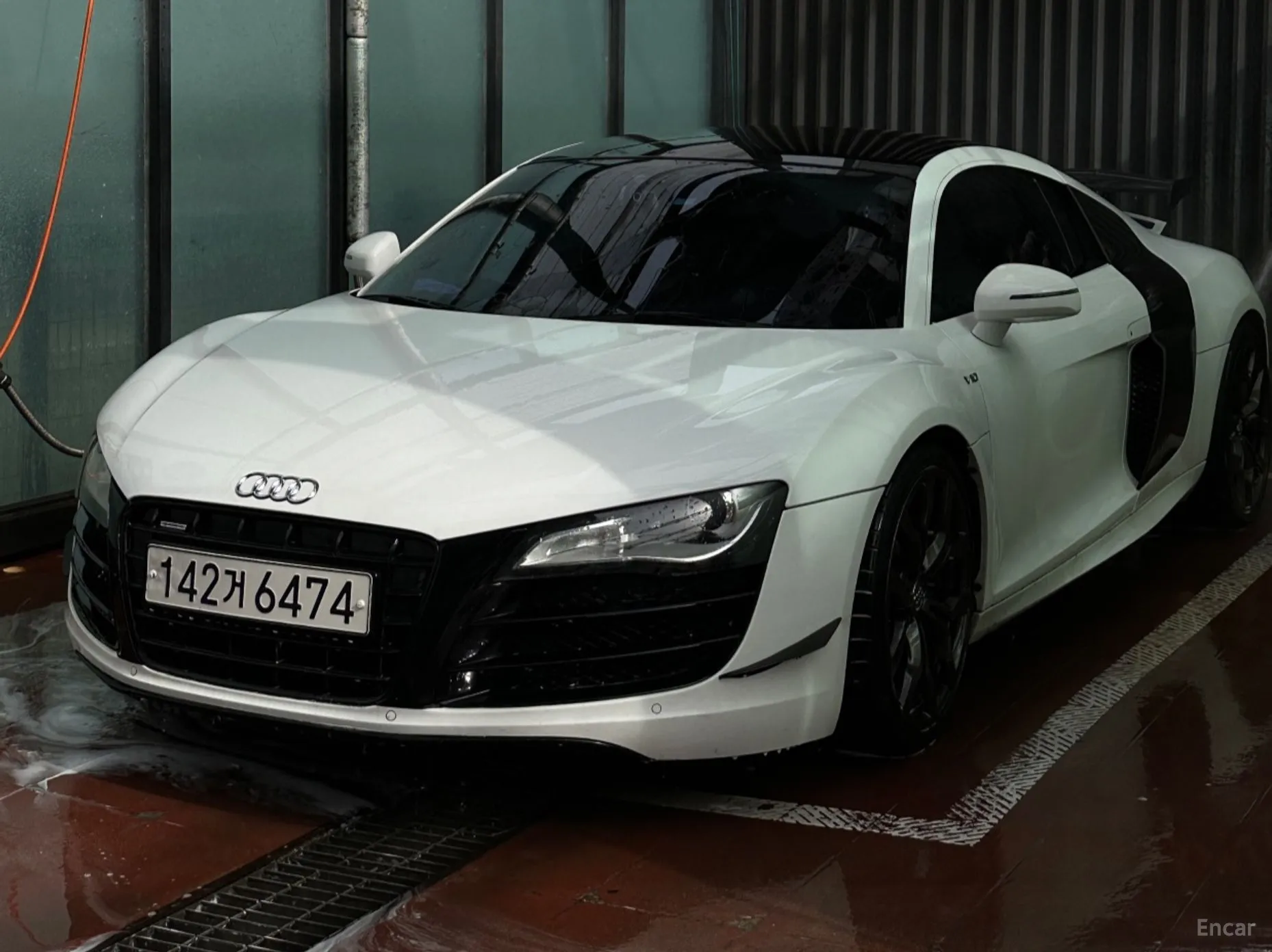 Audi R8