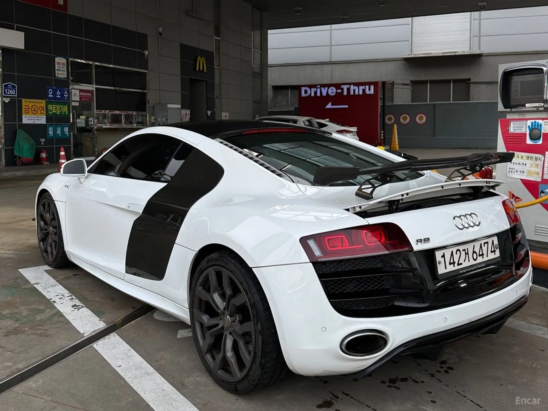 Audi R8 превью 3