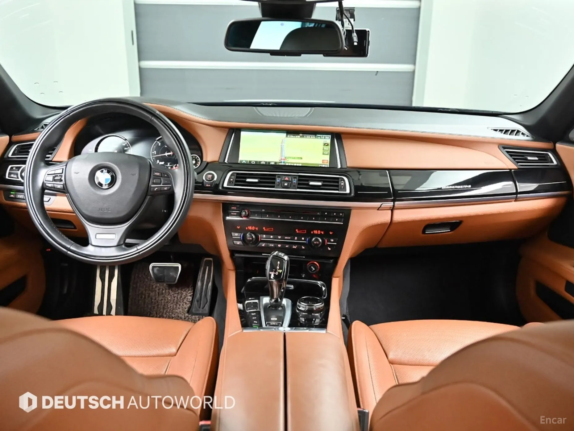 BMW 7 Series (F01) превью 4