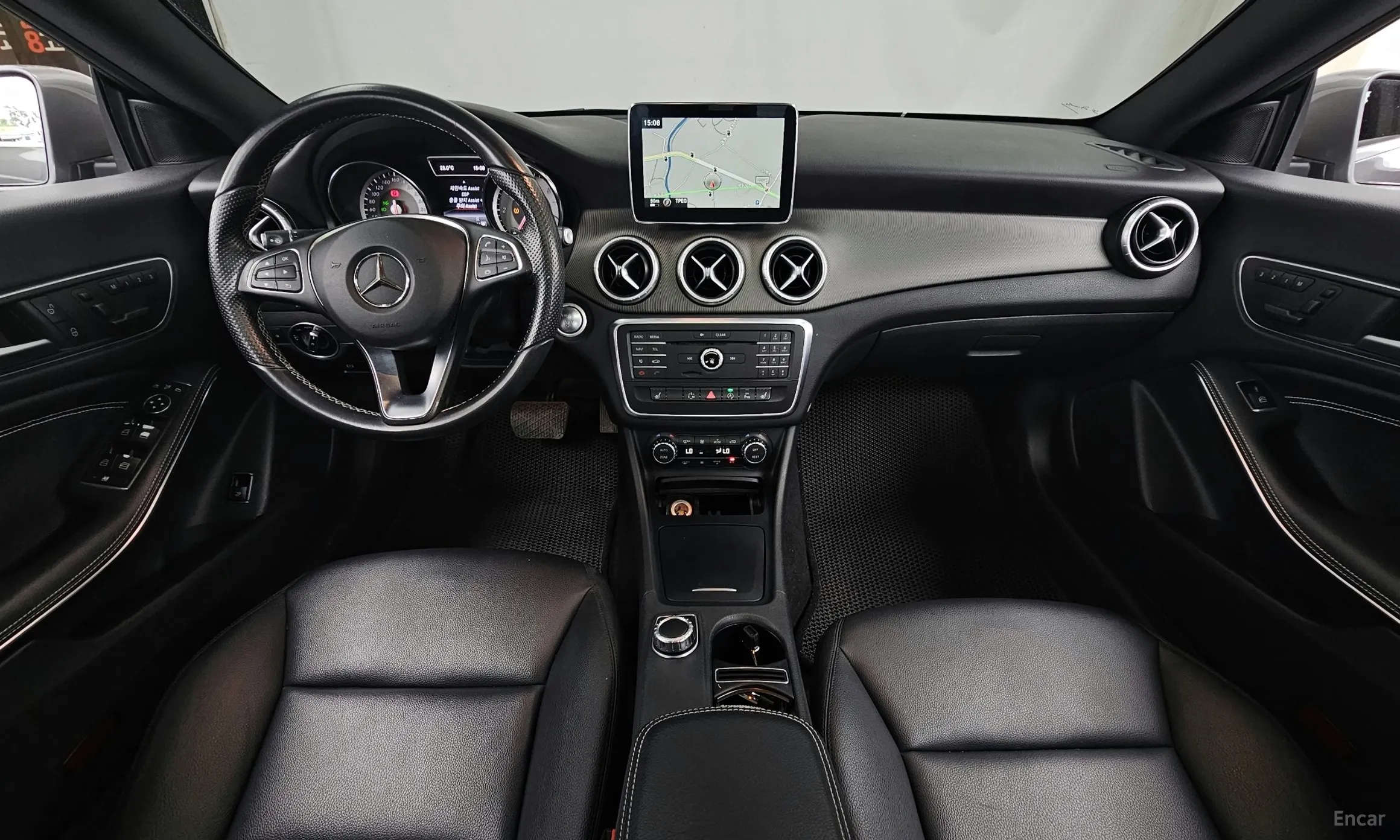 Mercedes Benz CLA-Class C117 превью 4