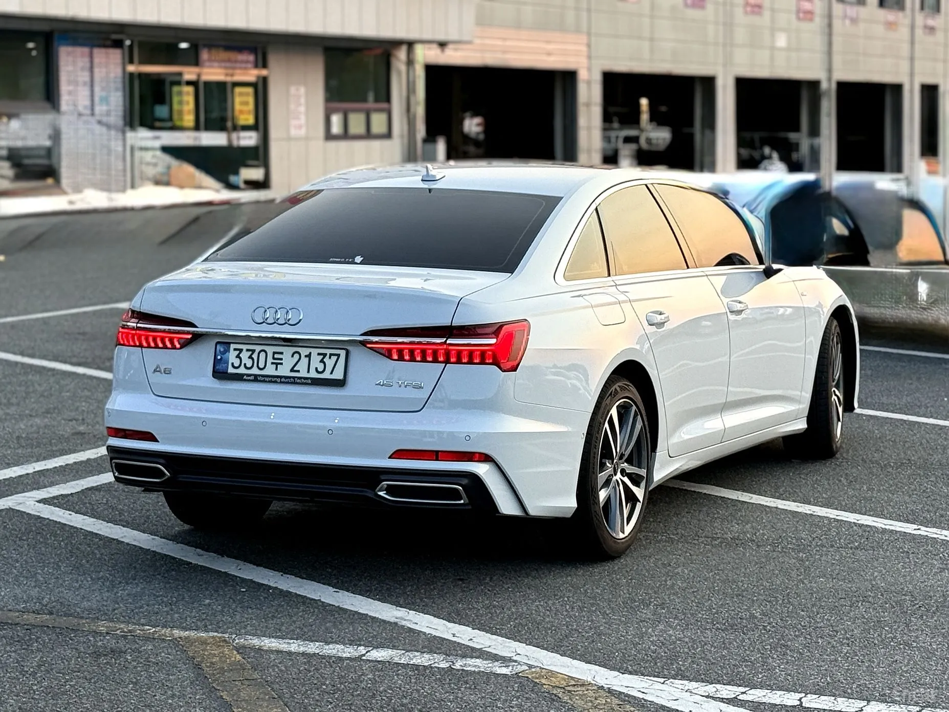 Audi A6 (C8) превью 3