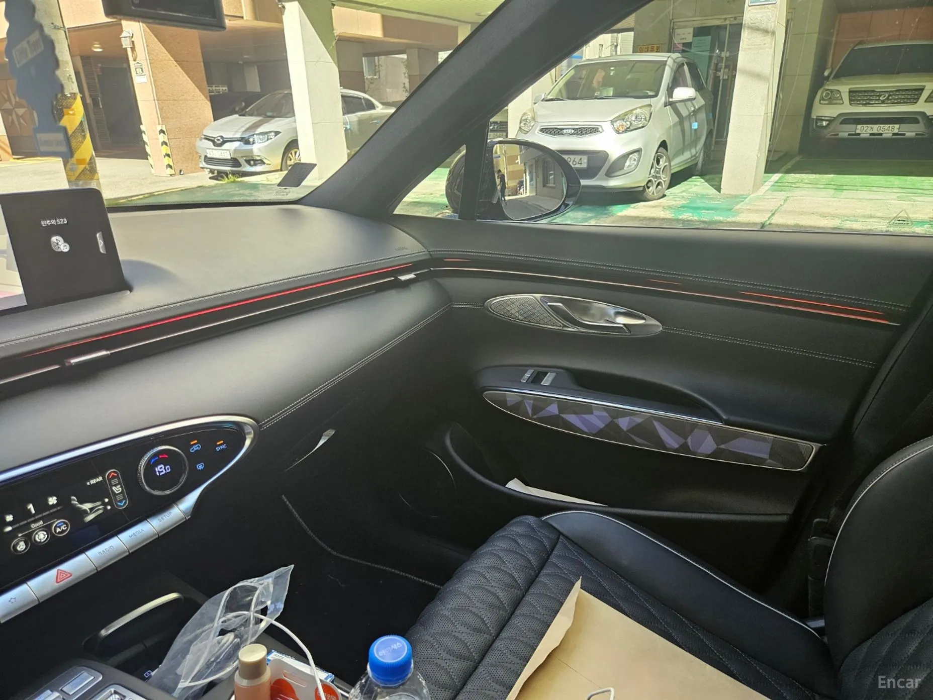 Genesis GV70 превью 14