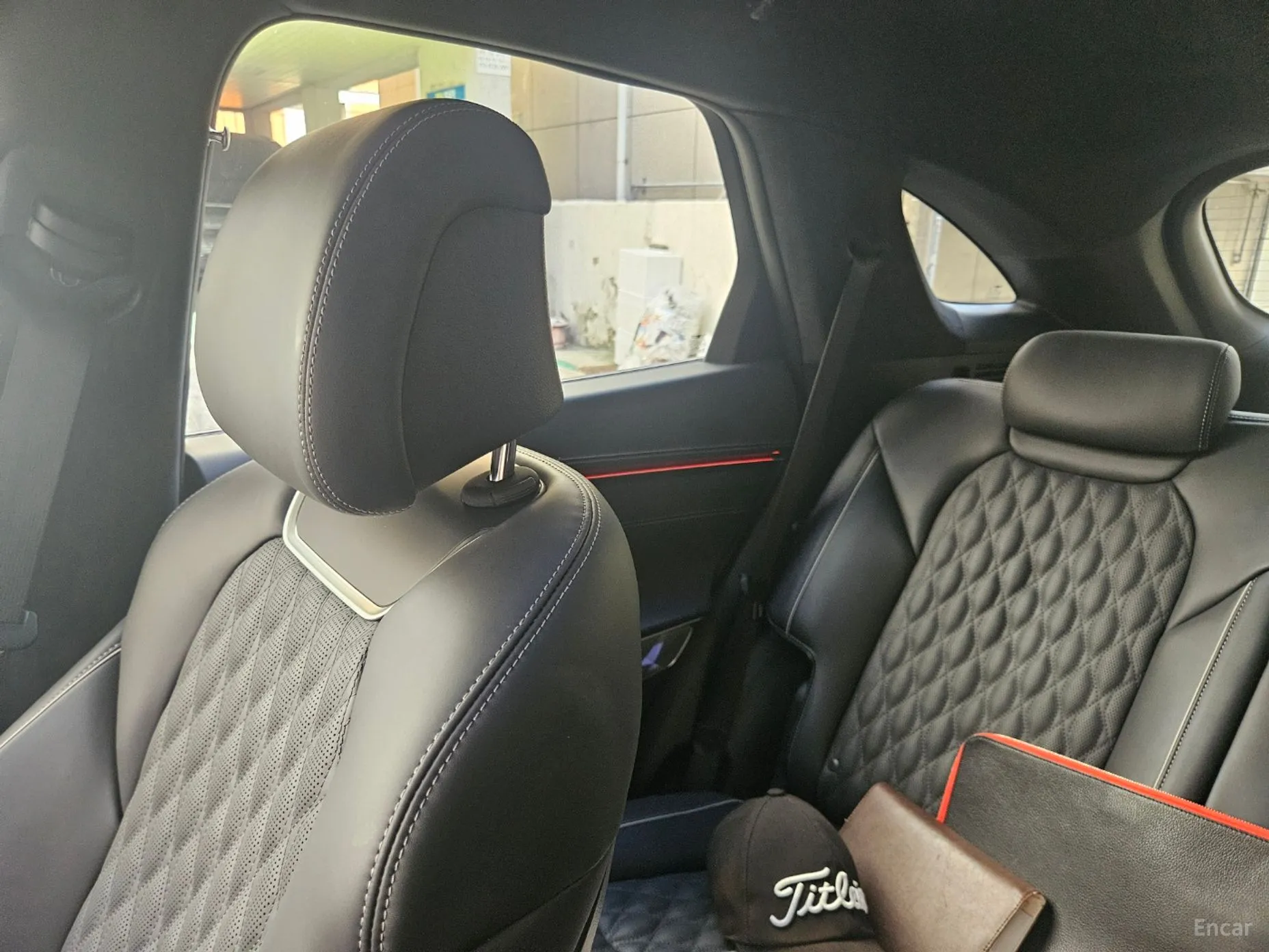 Genesis GV70 превью 15