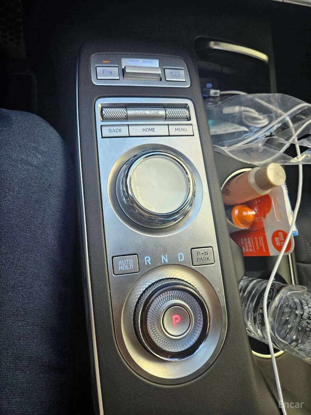 Genesis GV70 превью 16