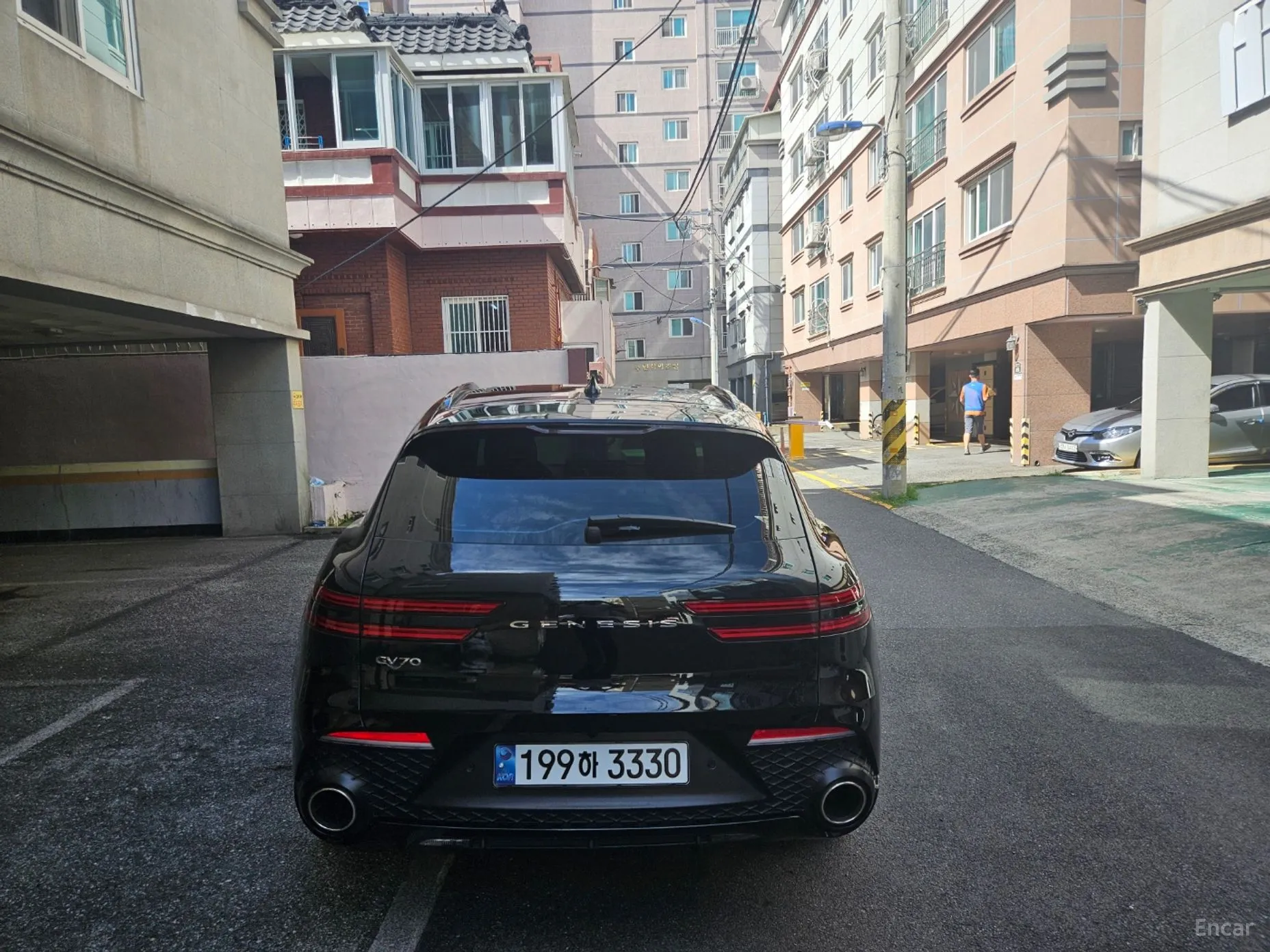 Genesis GV70 превью 8