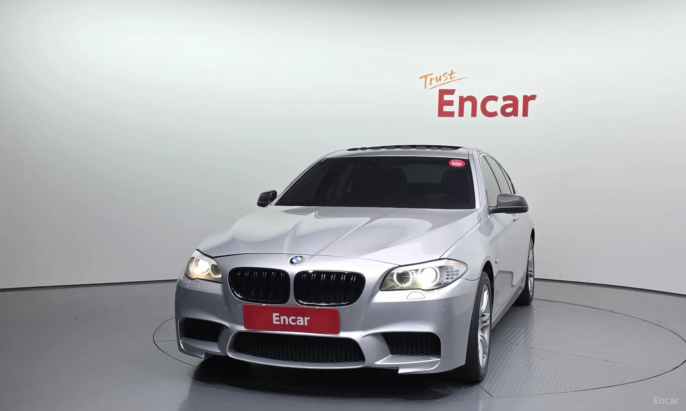 BMW 5 Series (F10) превью 2