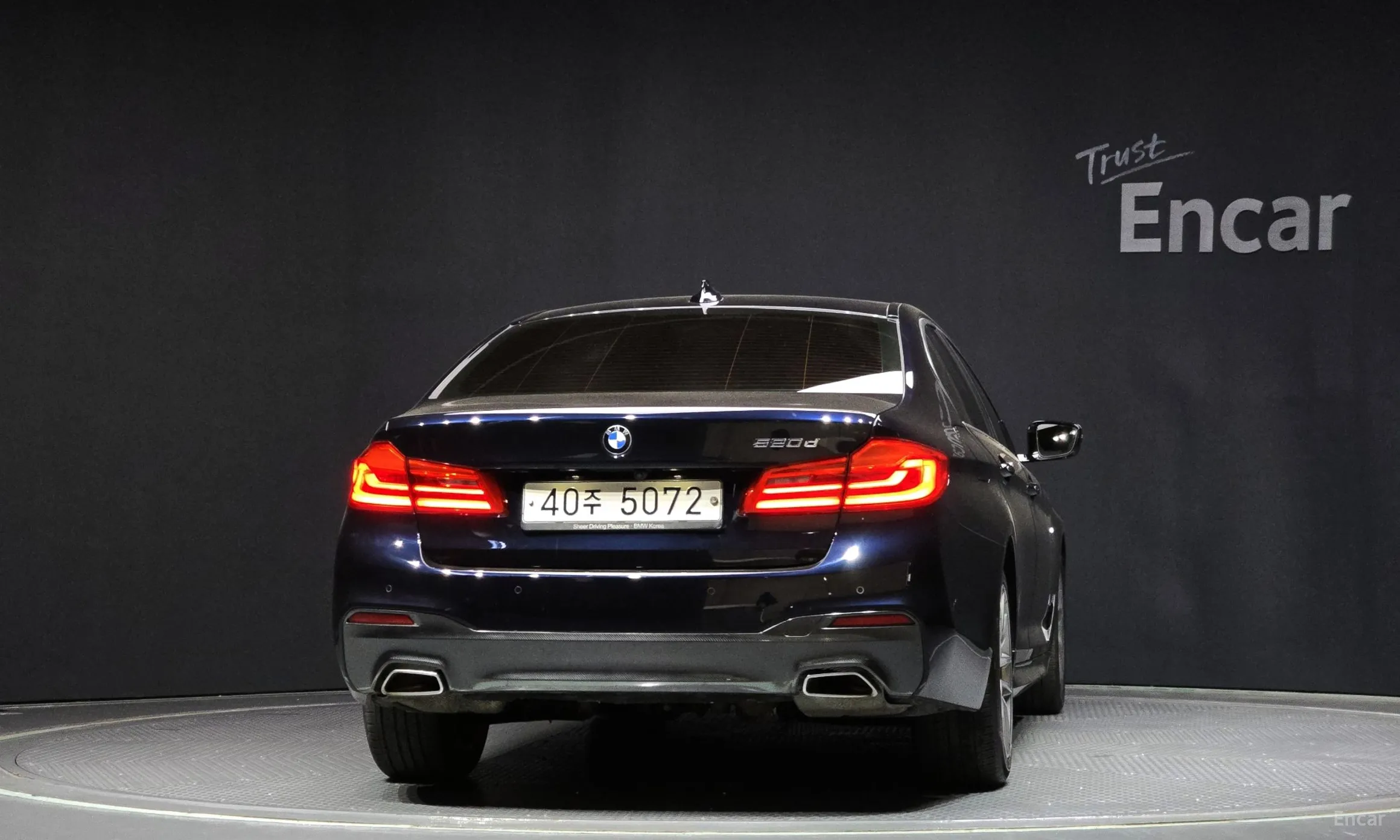 BMW 5 Series (G30) превью 3