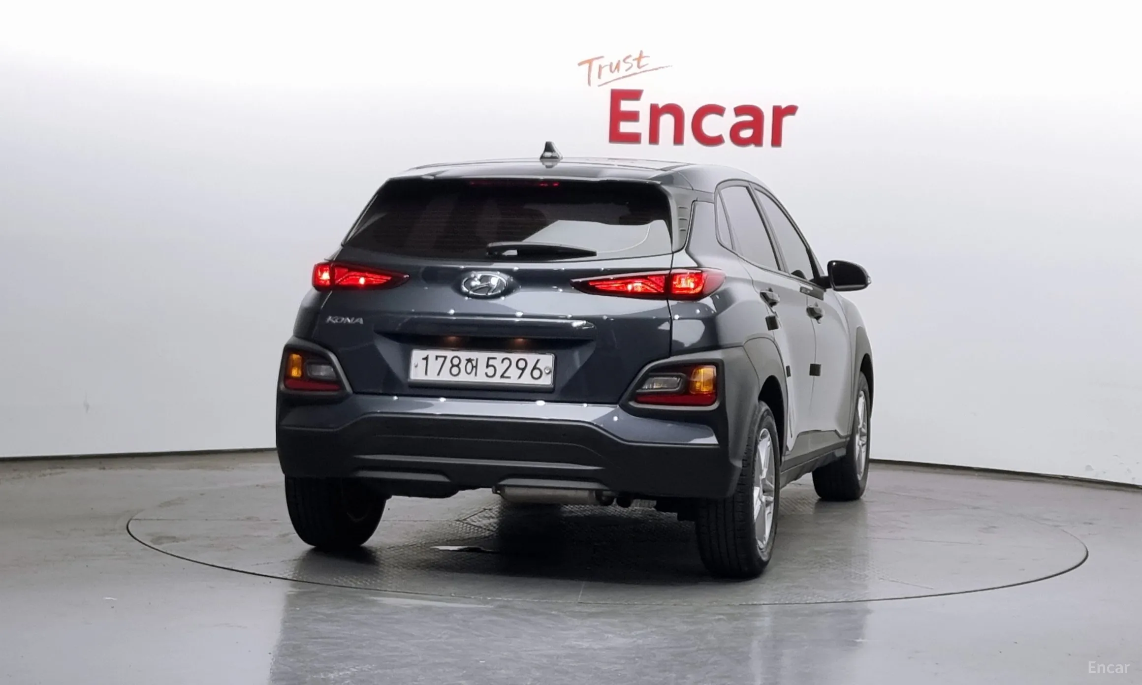 Hyundai Kona превью 3