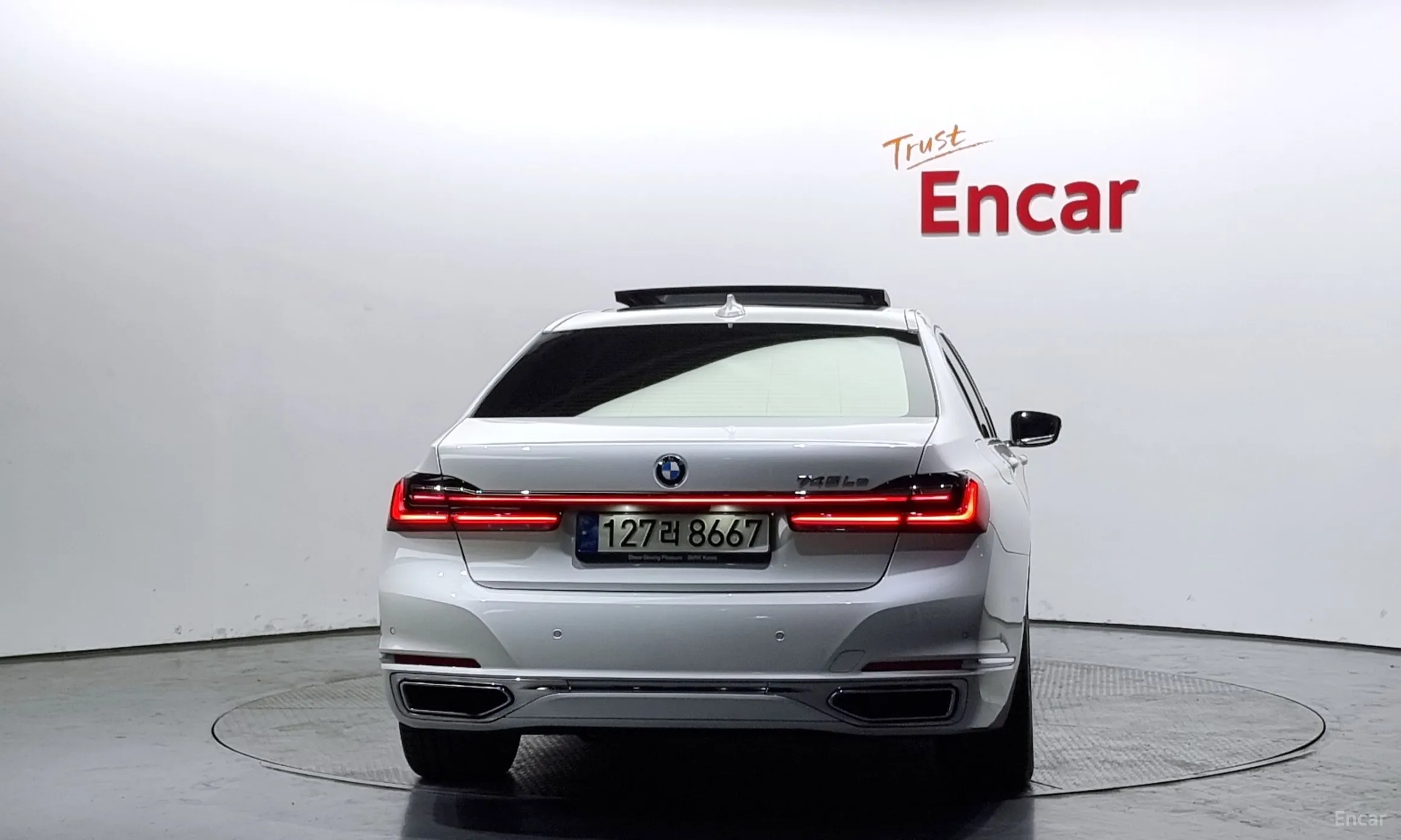 BMW 7 Series (G11) превью 3