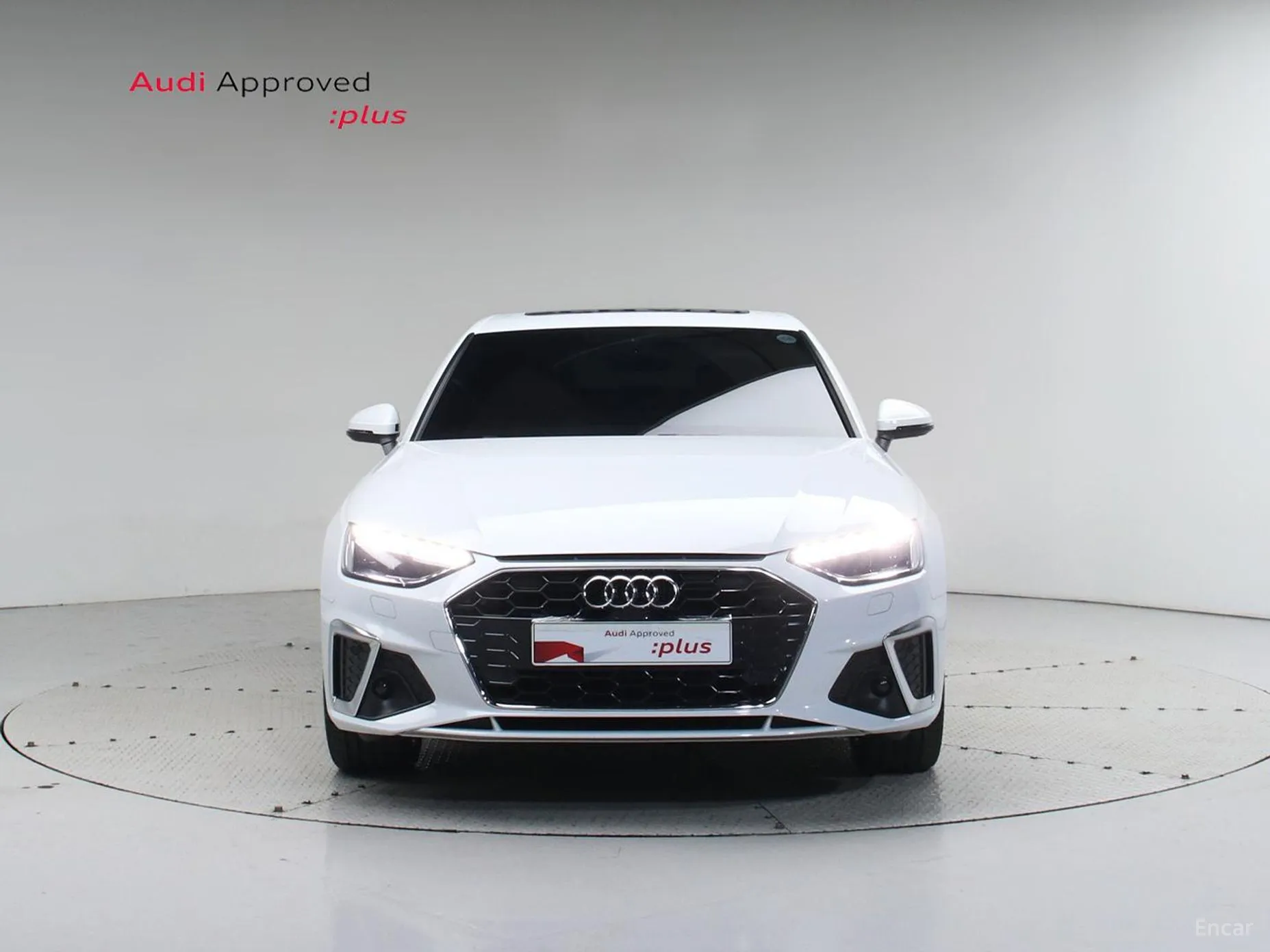Audi A4 (B9) превью 2