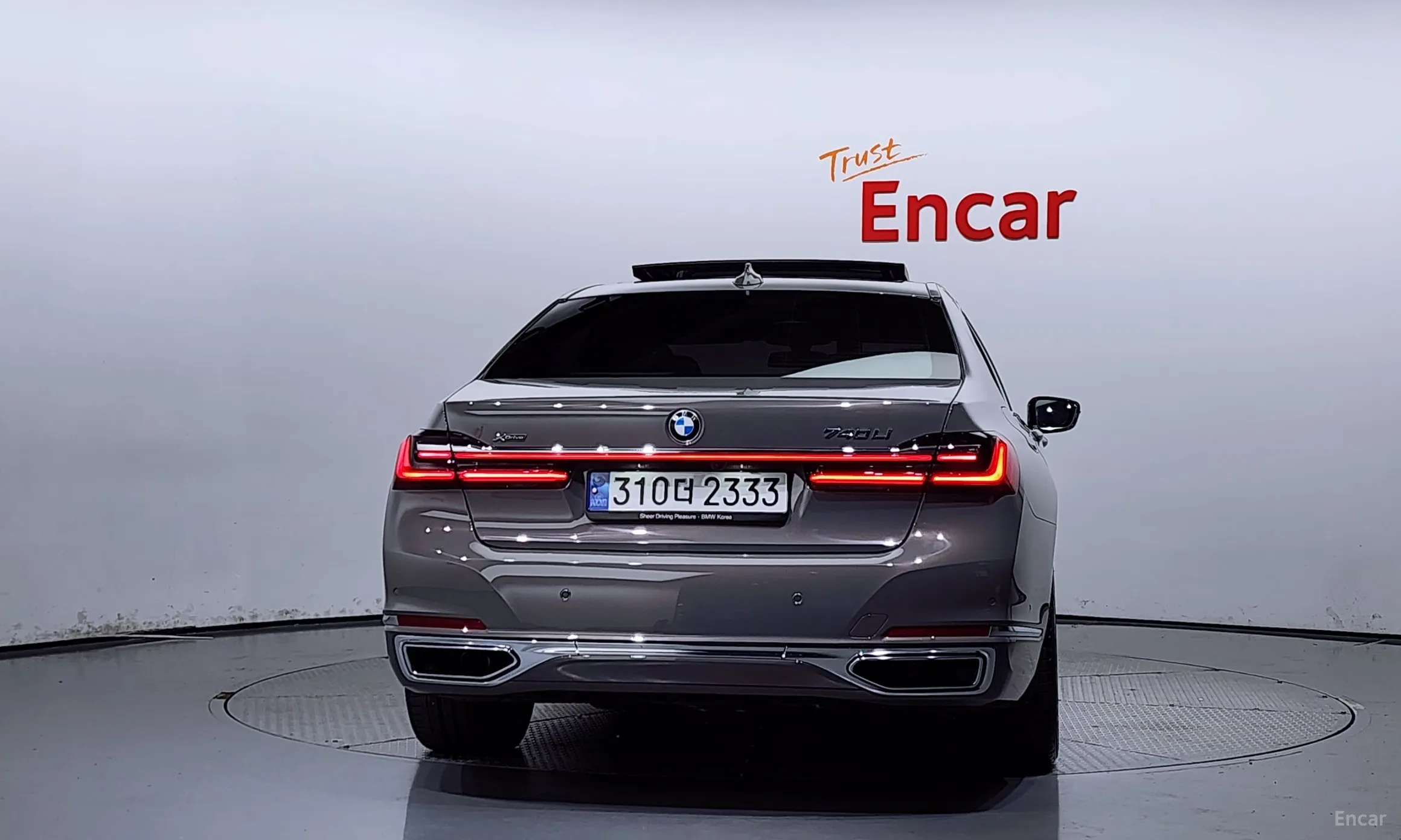 BMW 7 Series (G11) превью 3