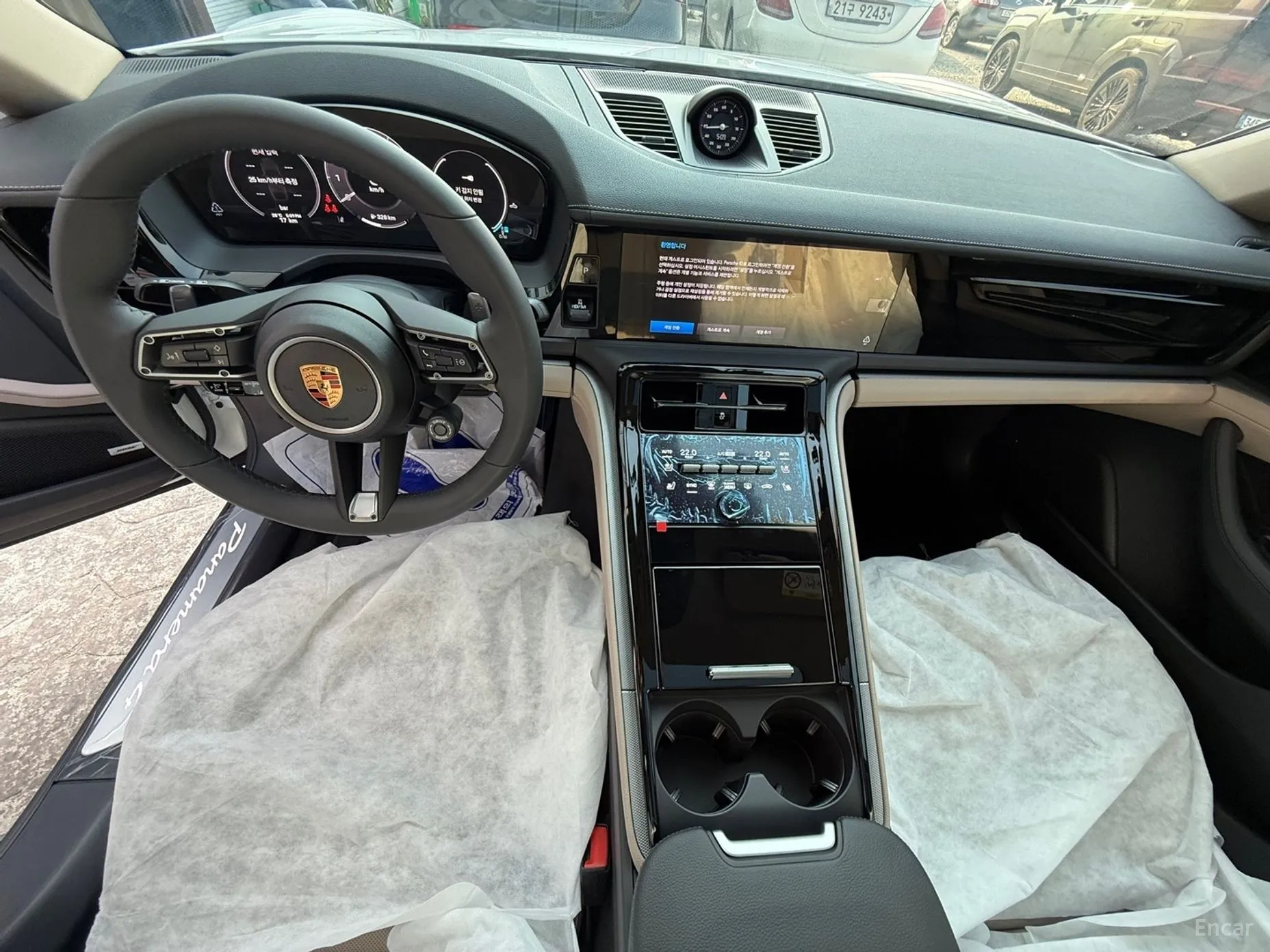 Porsche Panamera (976) превью 10