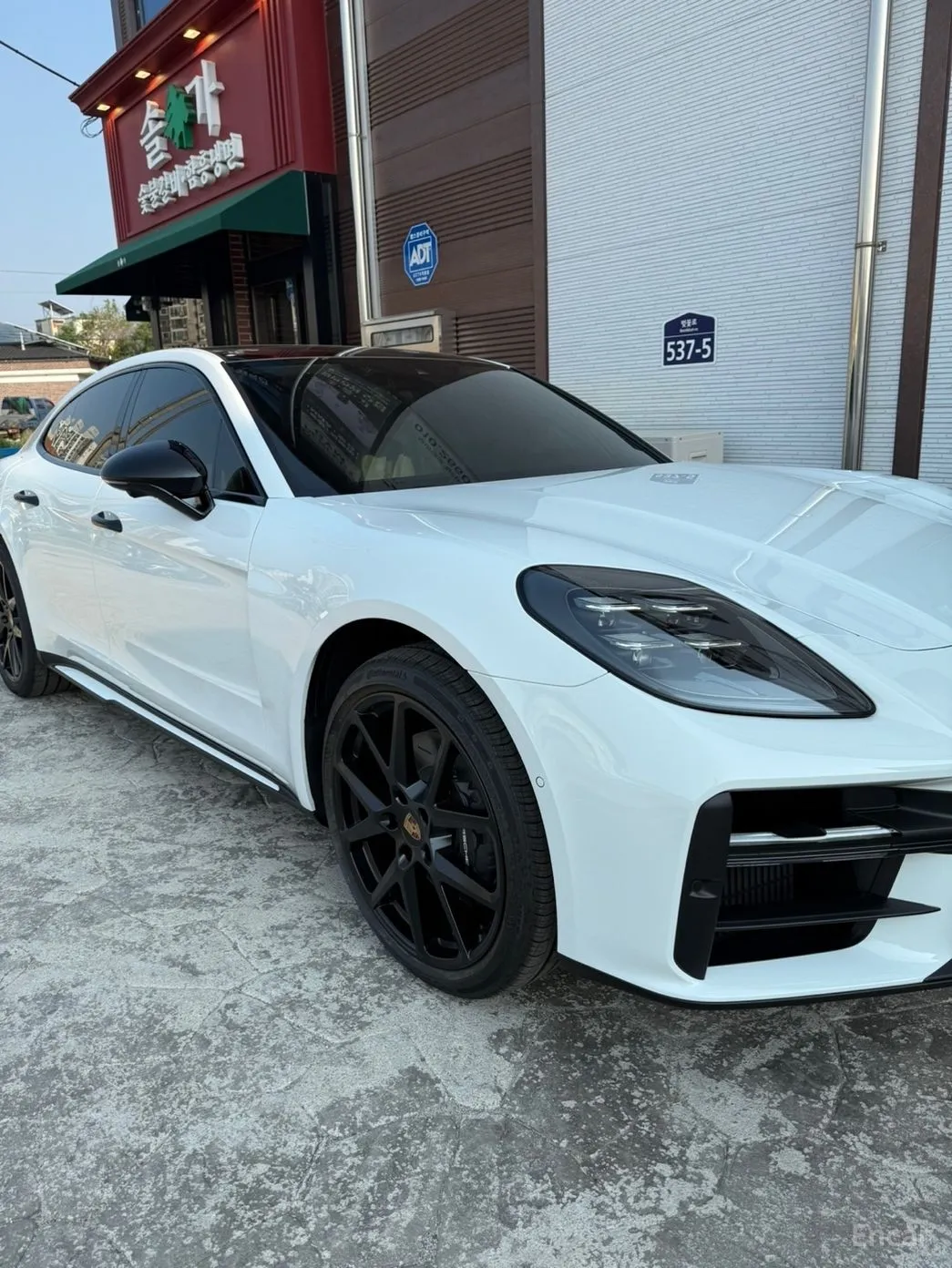 Porsche Panamera (976) превью 3