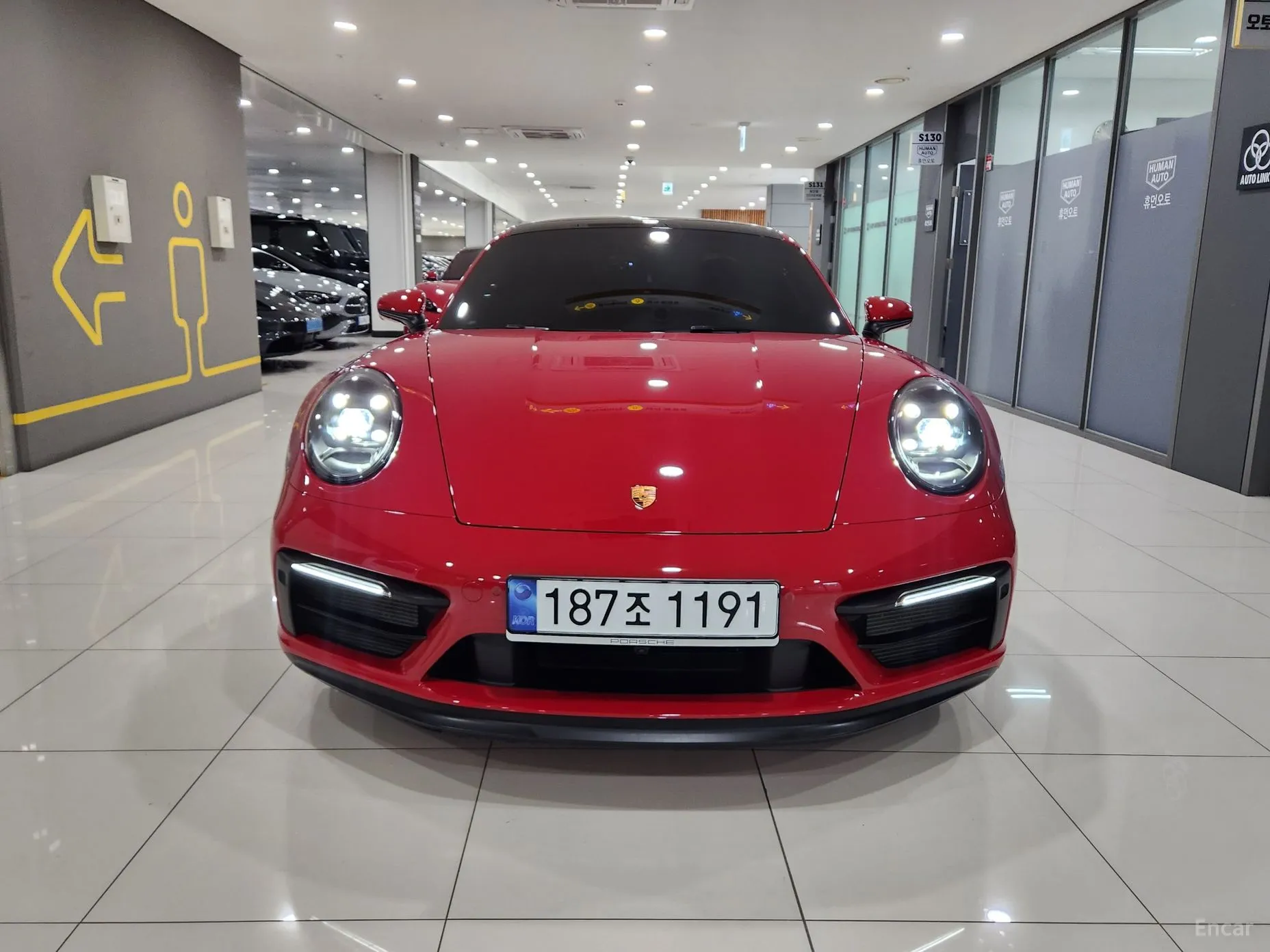 911 (992)
