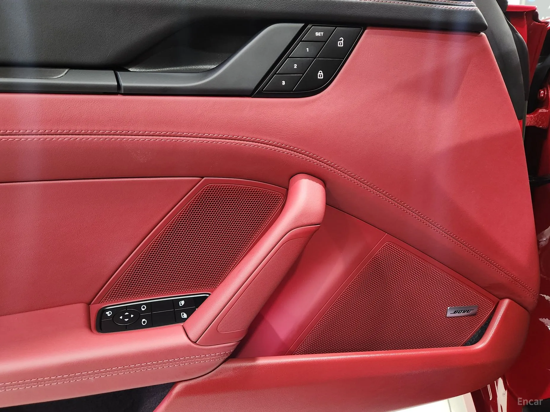 Porsche 911 (992) превью 4