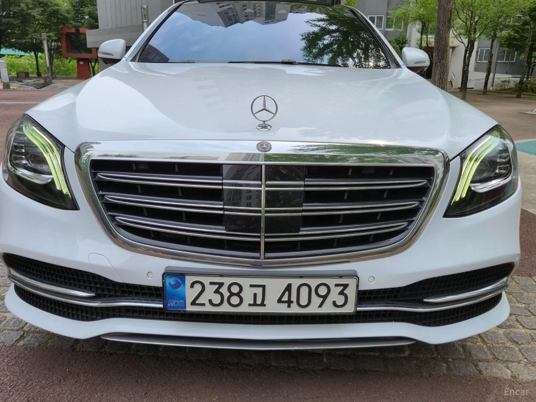 Mercedes Benz S-Class W222