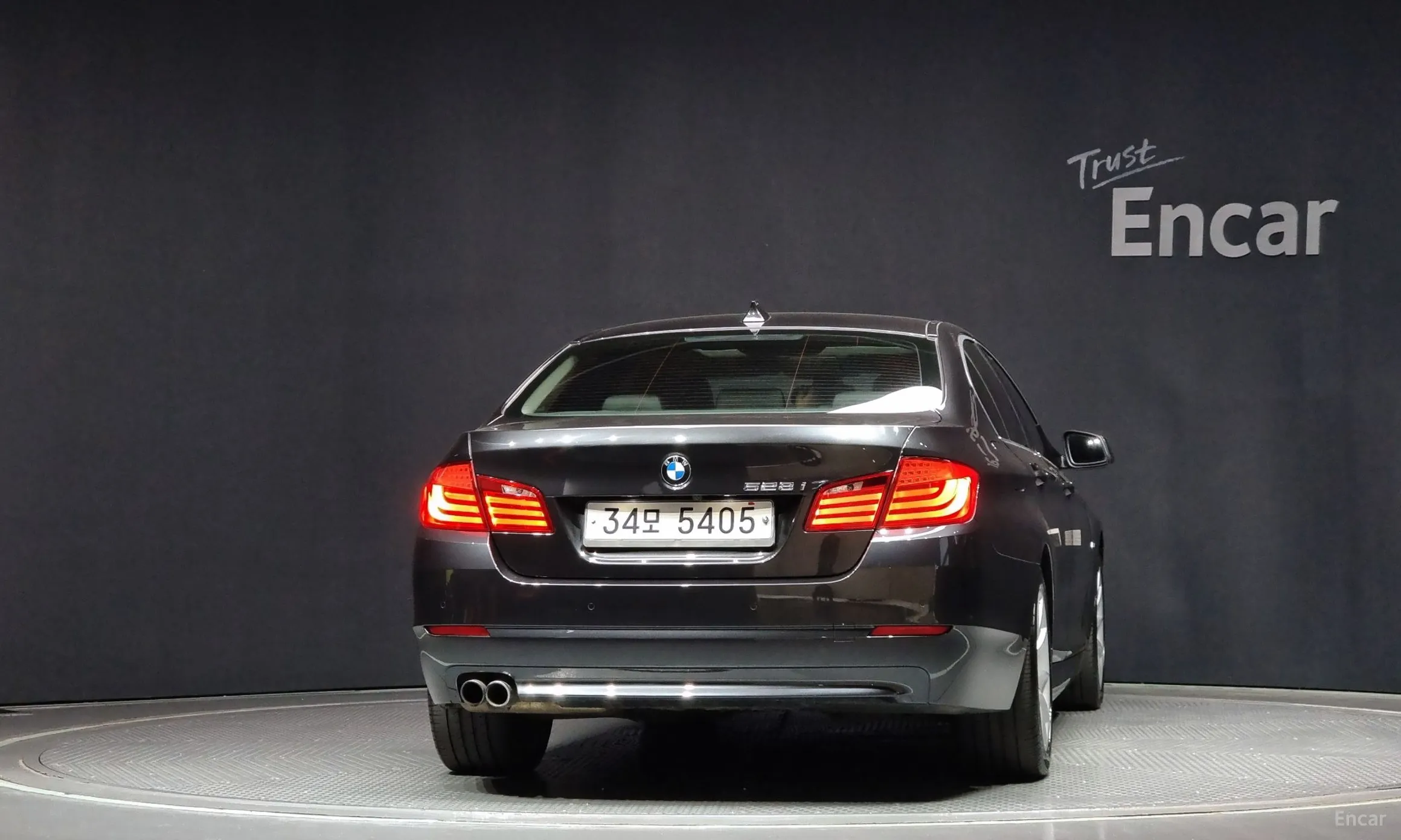 BMW 5 Series (F10) превью 3