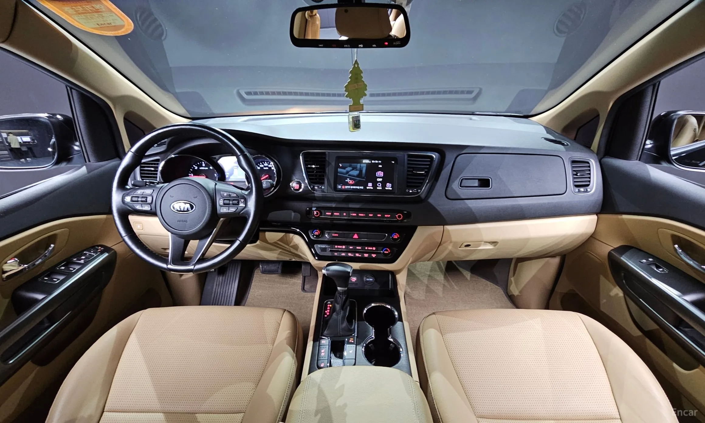 Kia Carnival превью 4