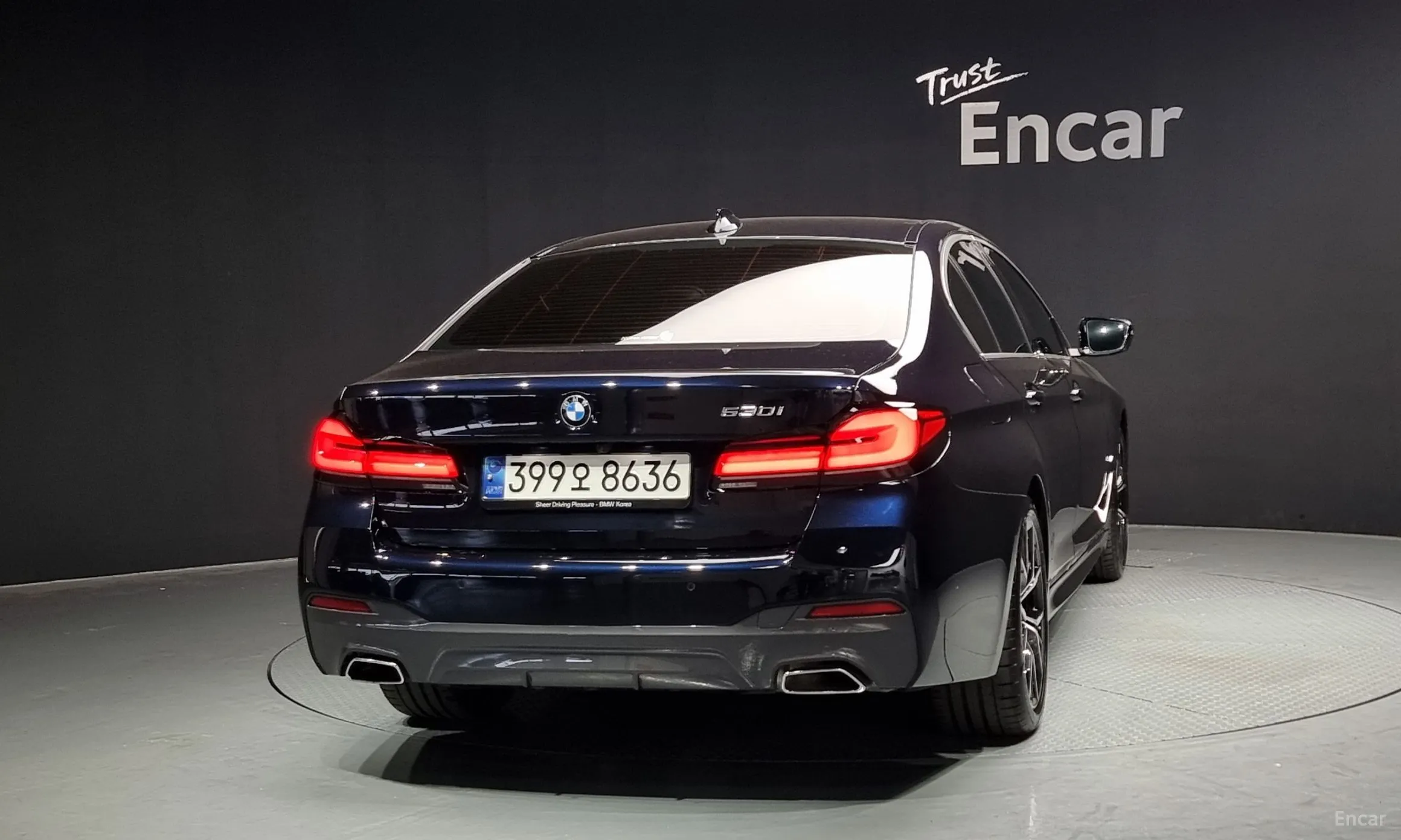 BMW 5 Series (G30) превью 3