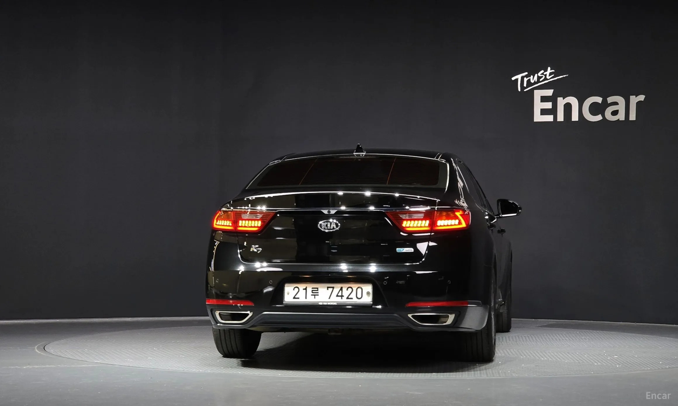 Kia K7 Hybrid превью 3