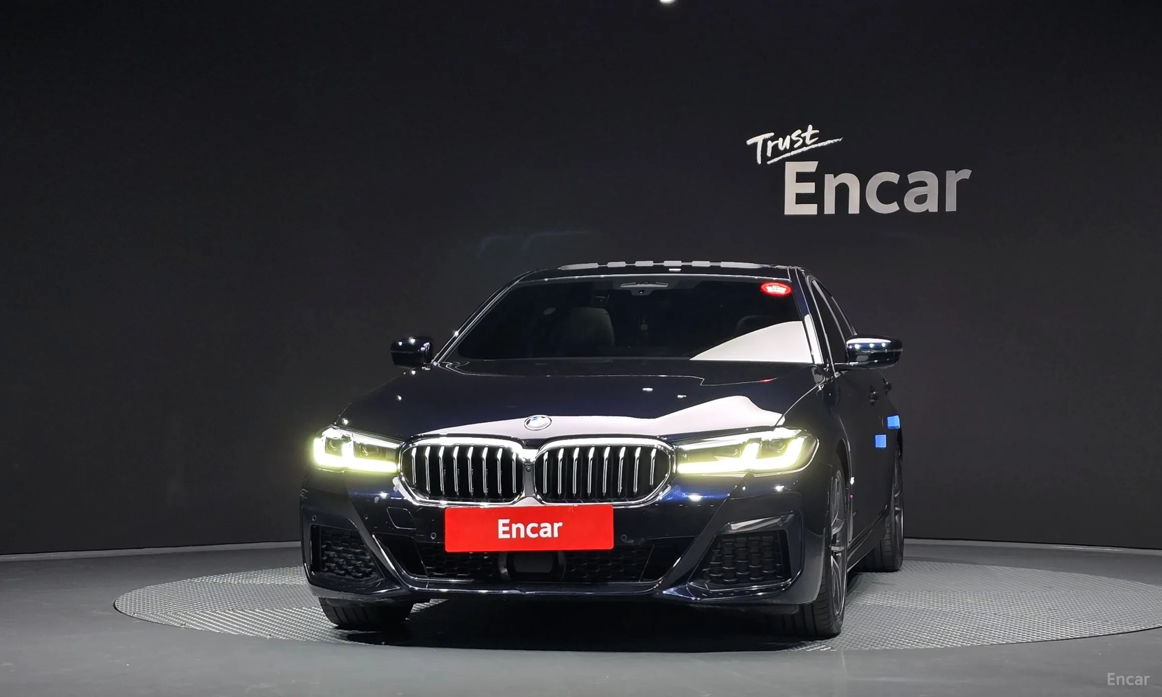 BMW 5 Series (G30)