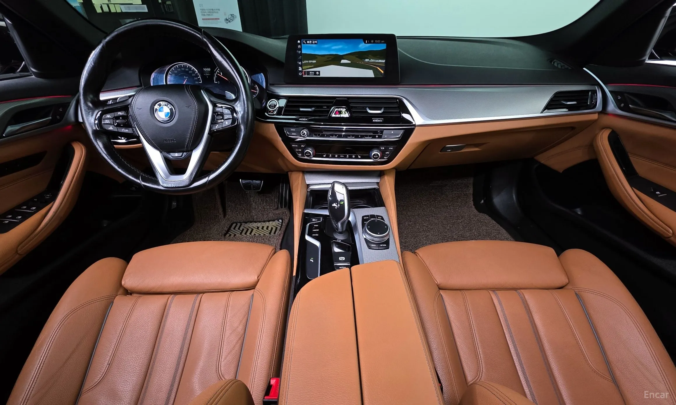 BMW 5 Series (G30) превью 4