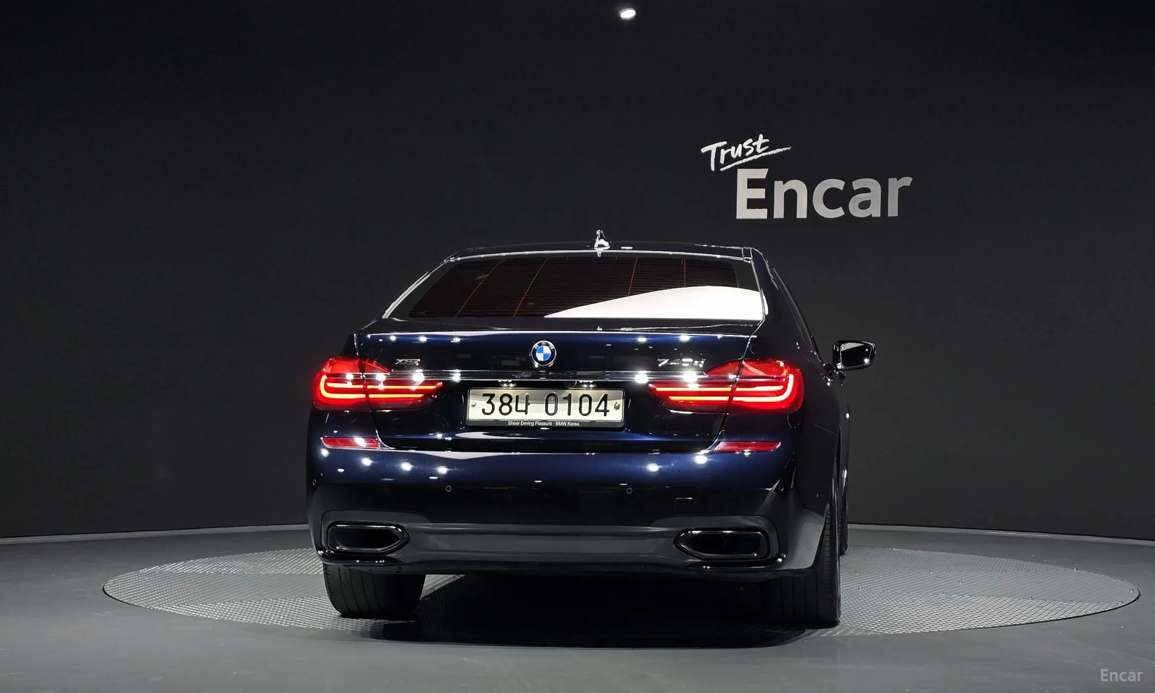 BMW 7 Series (G11) превью 3