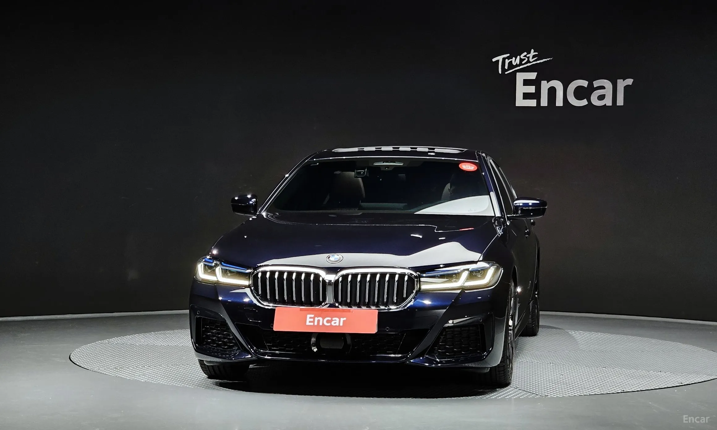 BMW 5 Series (G30) превью 2