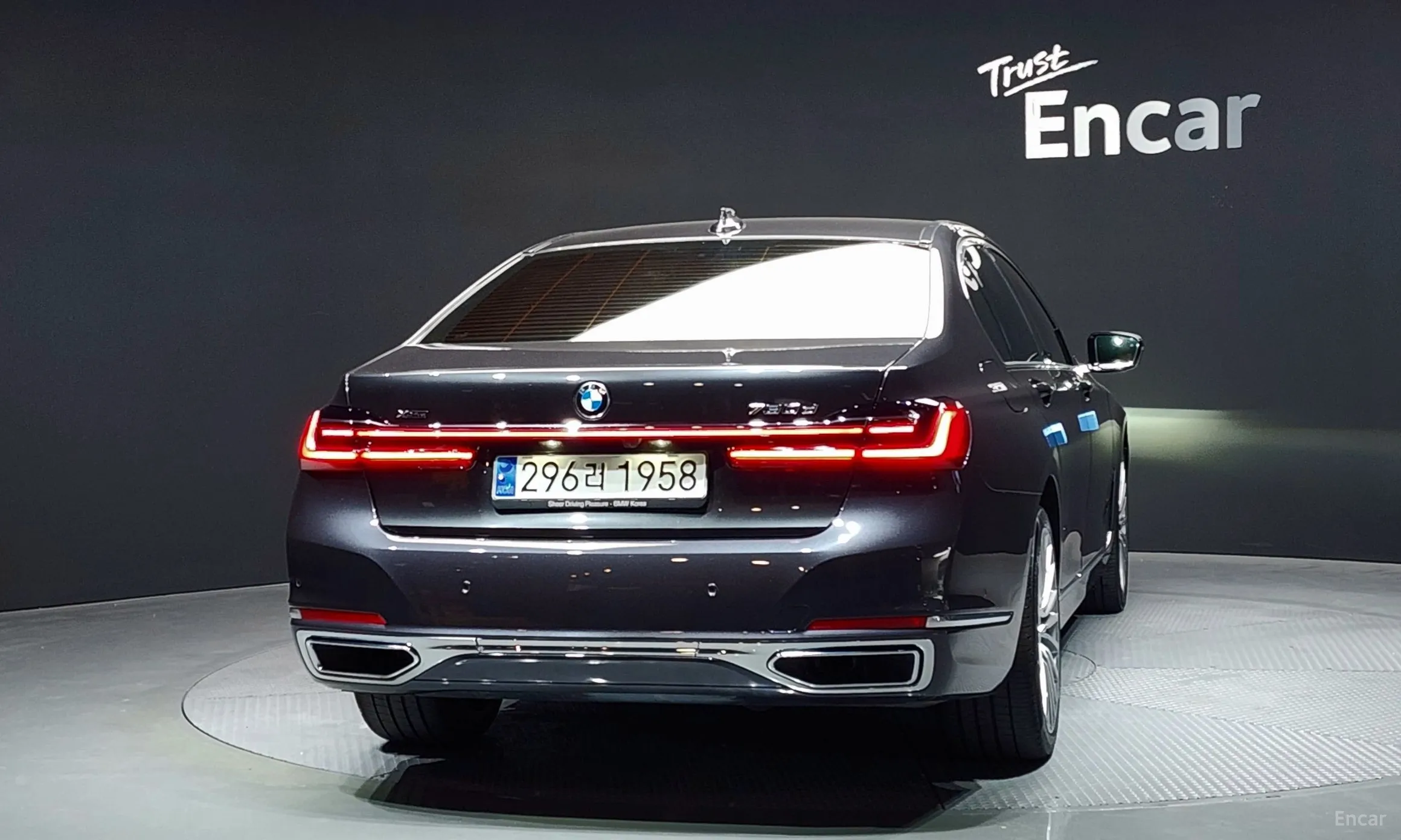 BMW 7 Series (G11) превью 3
