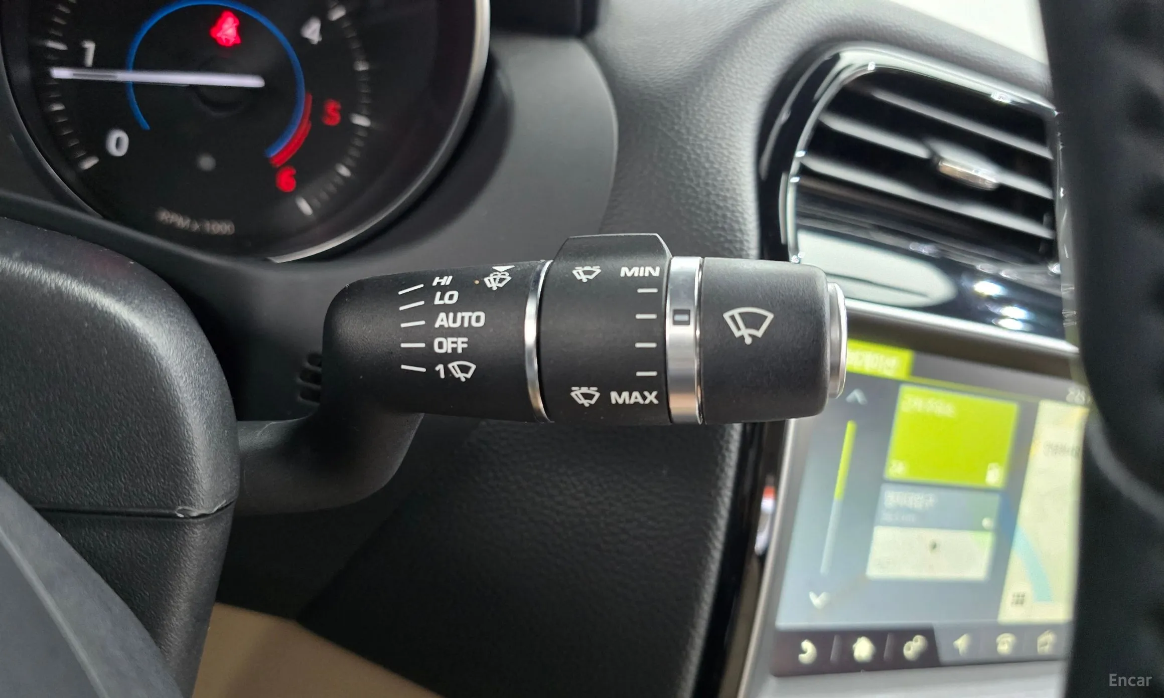 Jaguar XE превью 18
