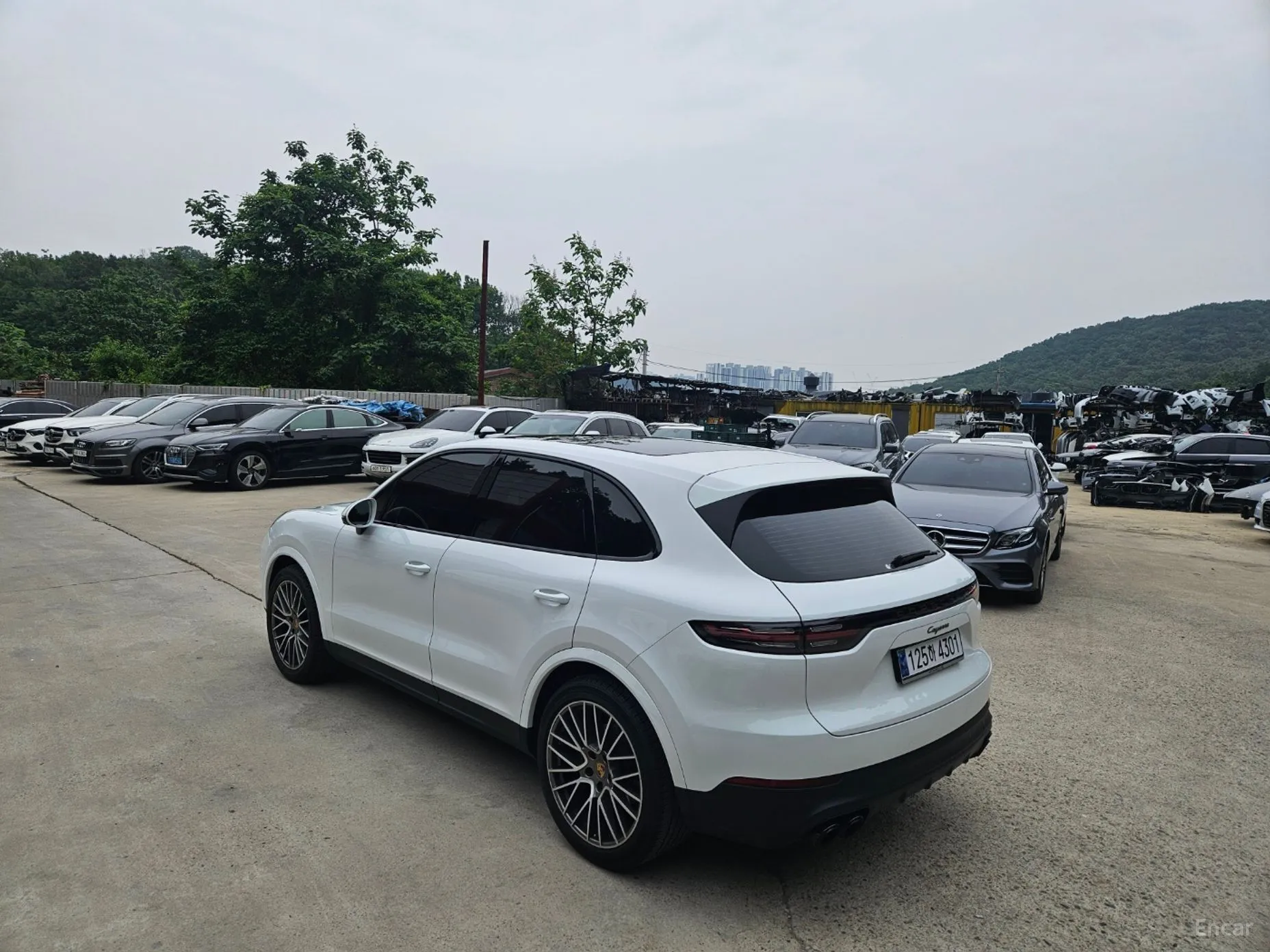 Porsche Cayenne (PO536) превью 3