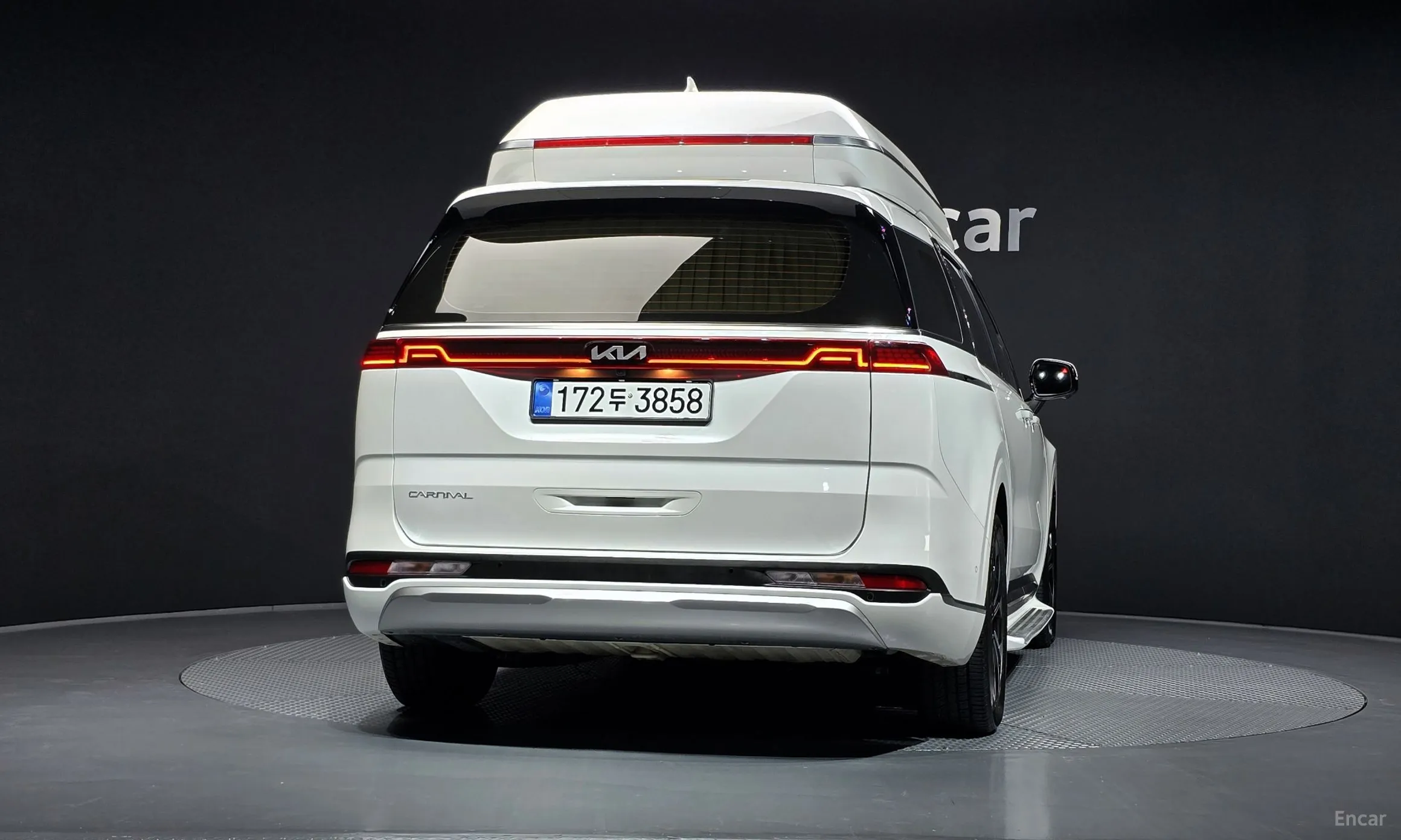 Kia Carnival Gen 4 превью 3