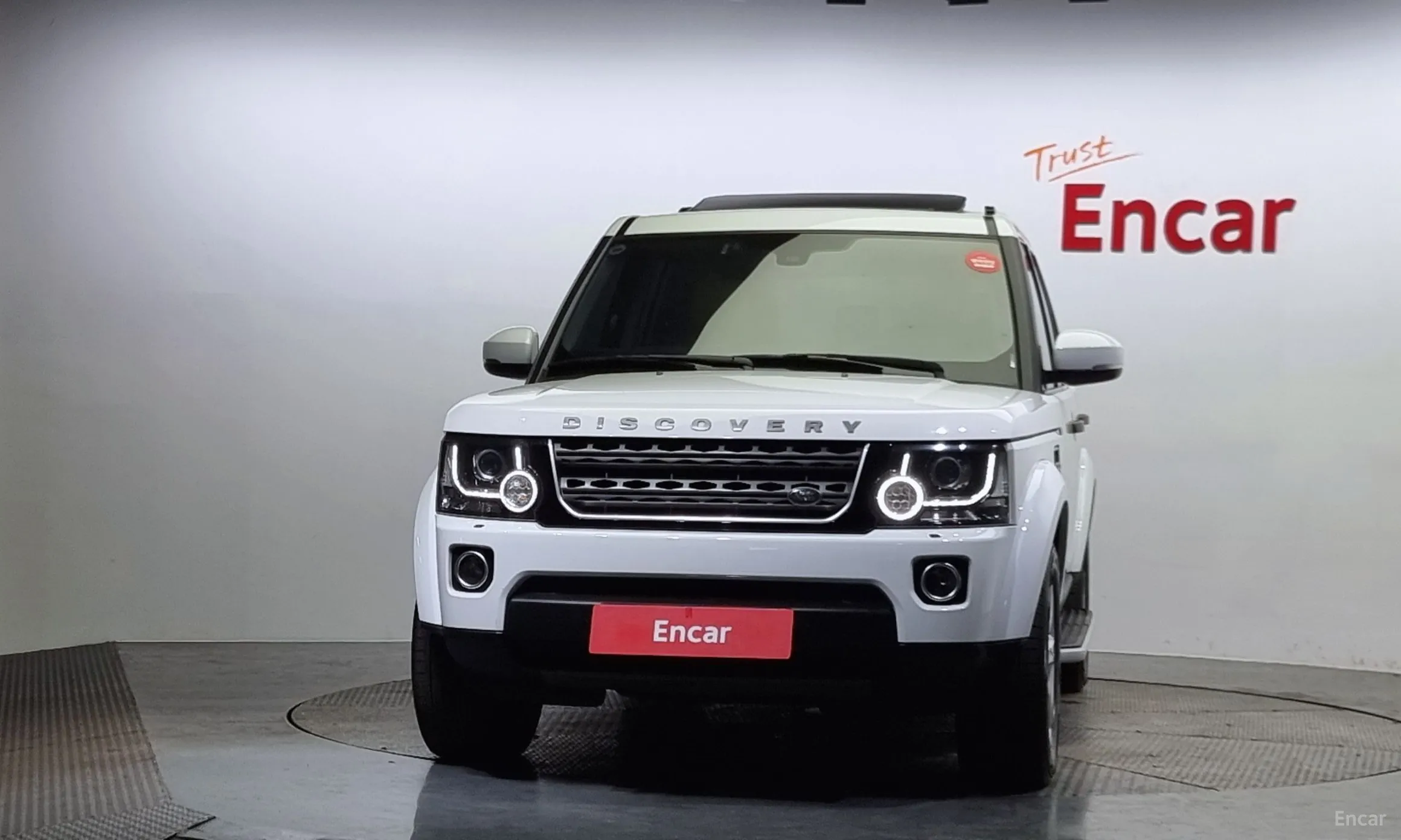 Land Rover Discovery 4