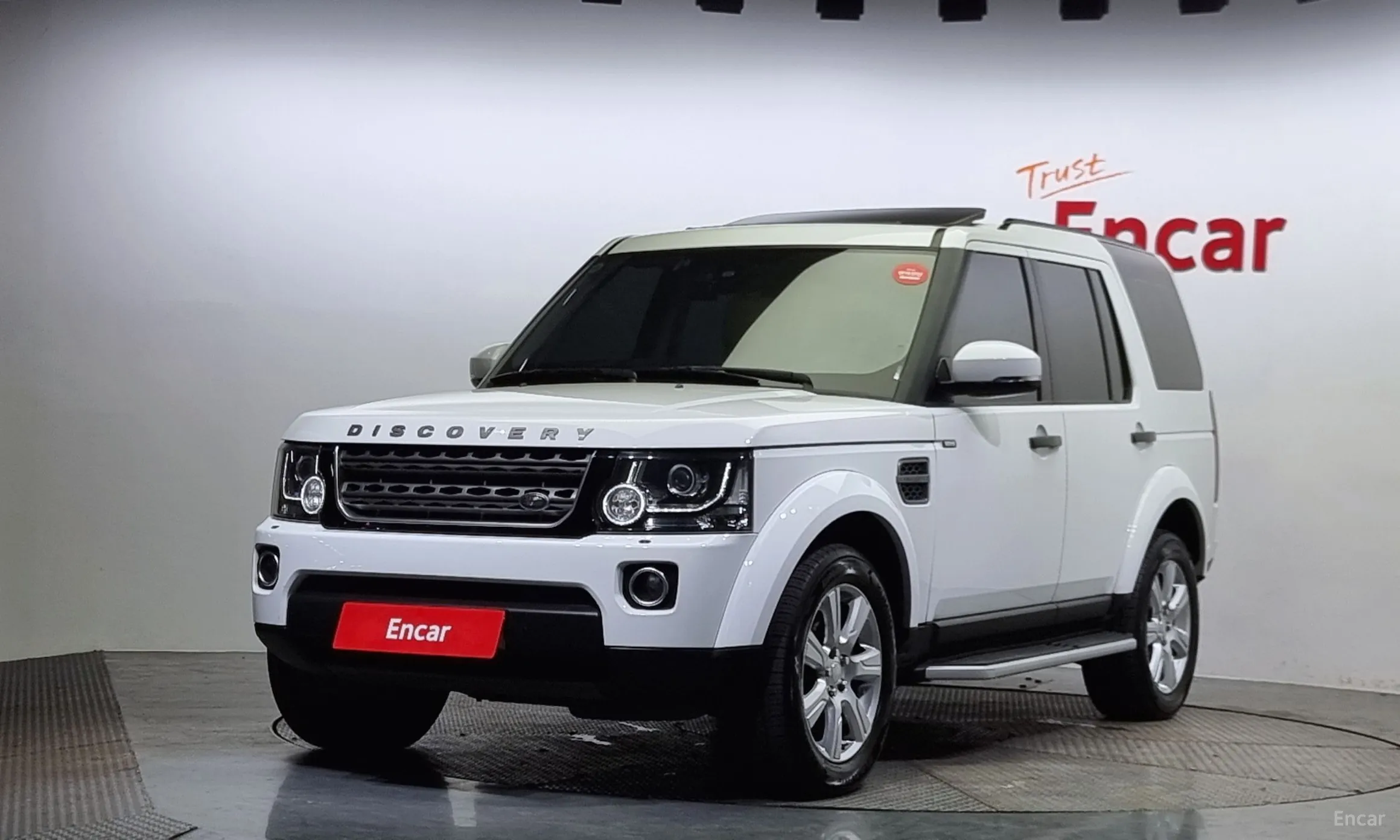 Land Rover Discovery 4