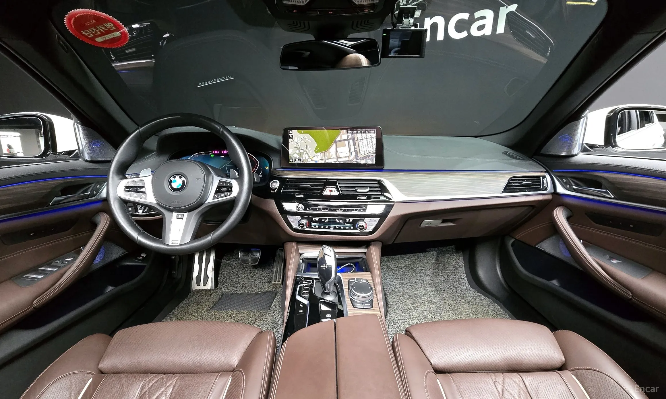 BMW 5 Series (G30) превью 4