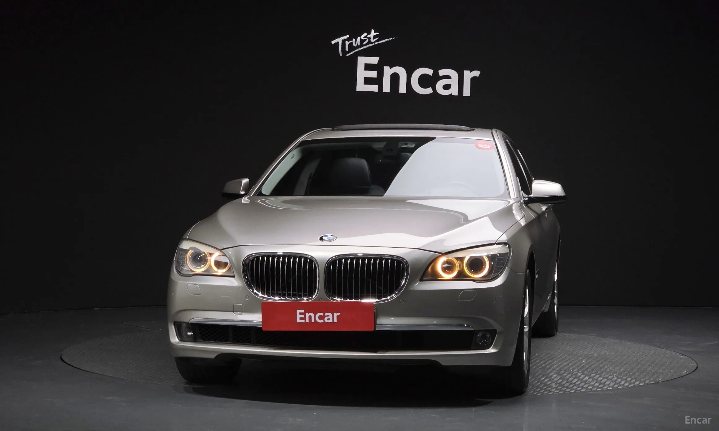 BMW 7 Series (F01) превью 2