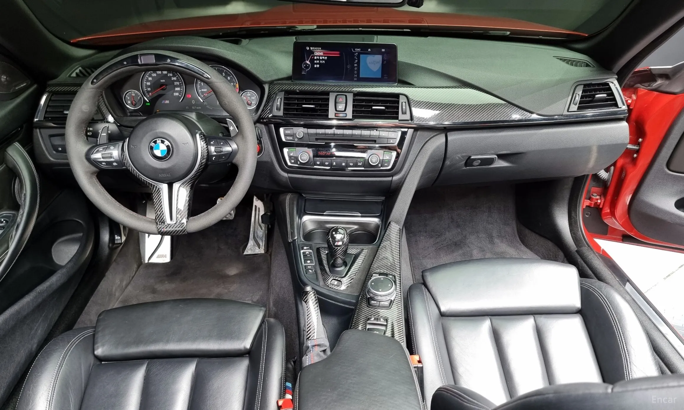 BMW M4 (F82) превью 4