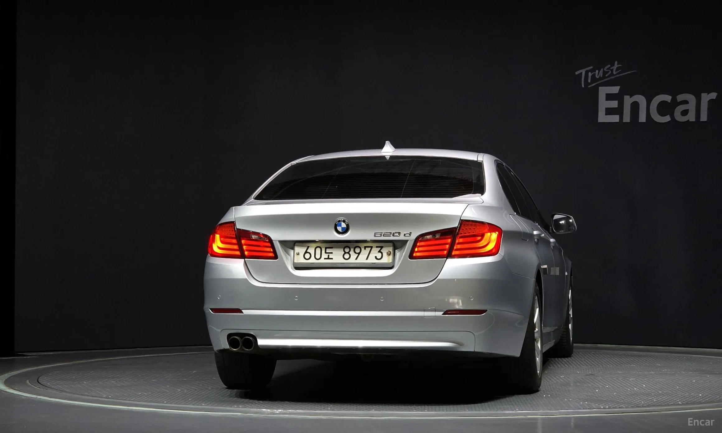 BMW 5 Series (F10) превью 3
