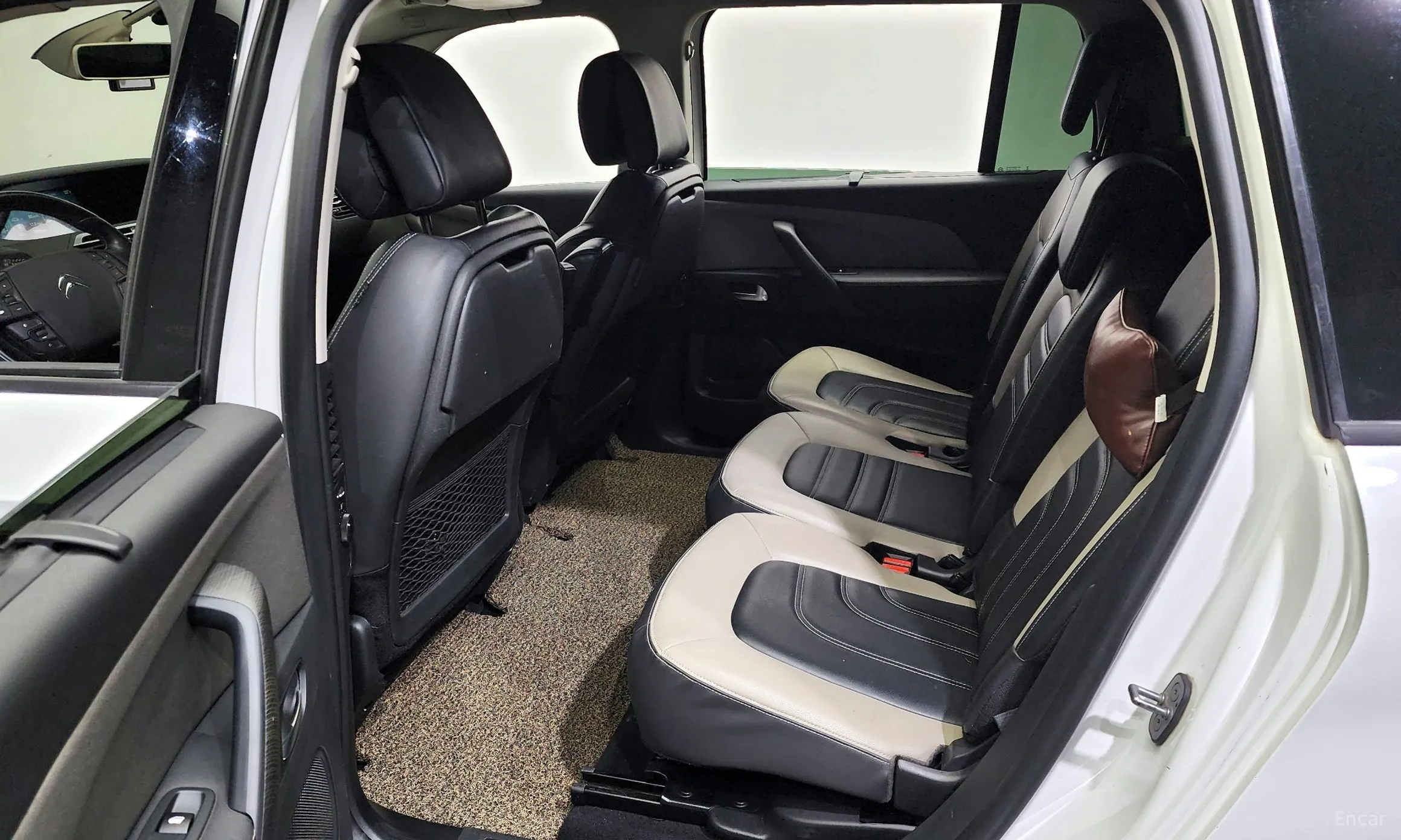 Citroën/DS Grand C4 Picasso превью 11