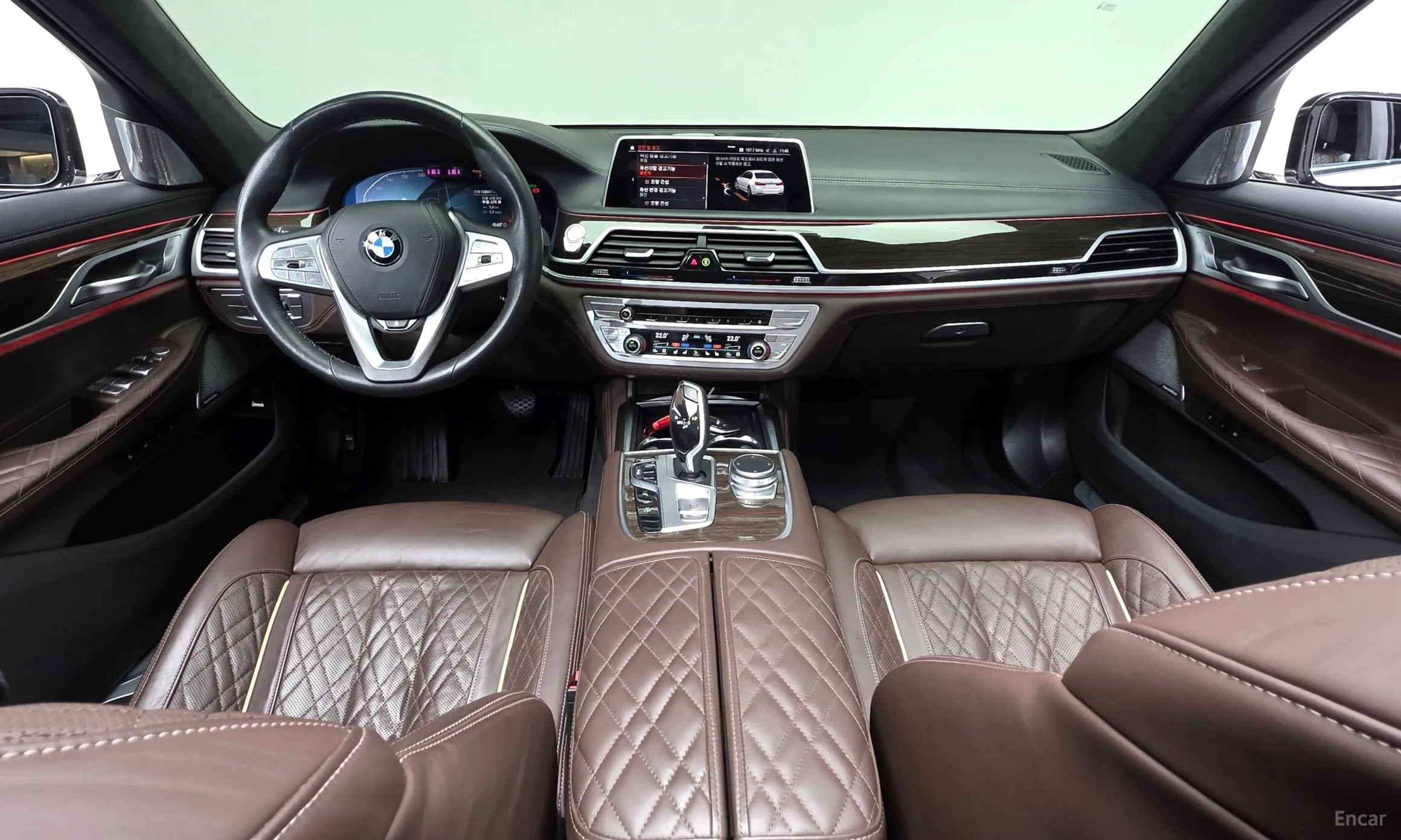 BMW 7 Series (G11) превью 4