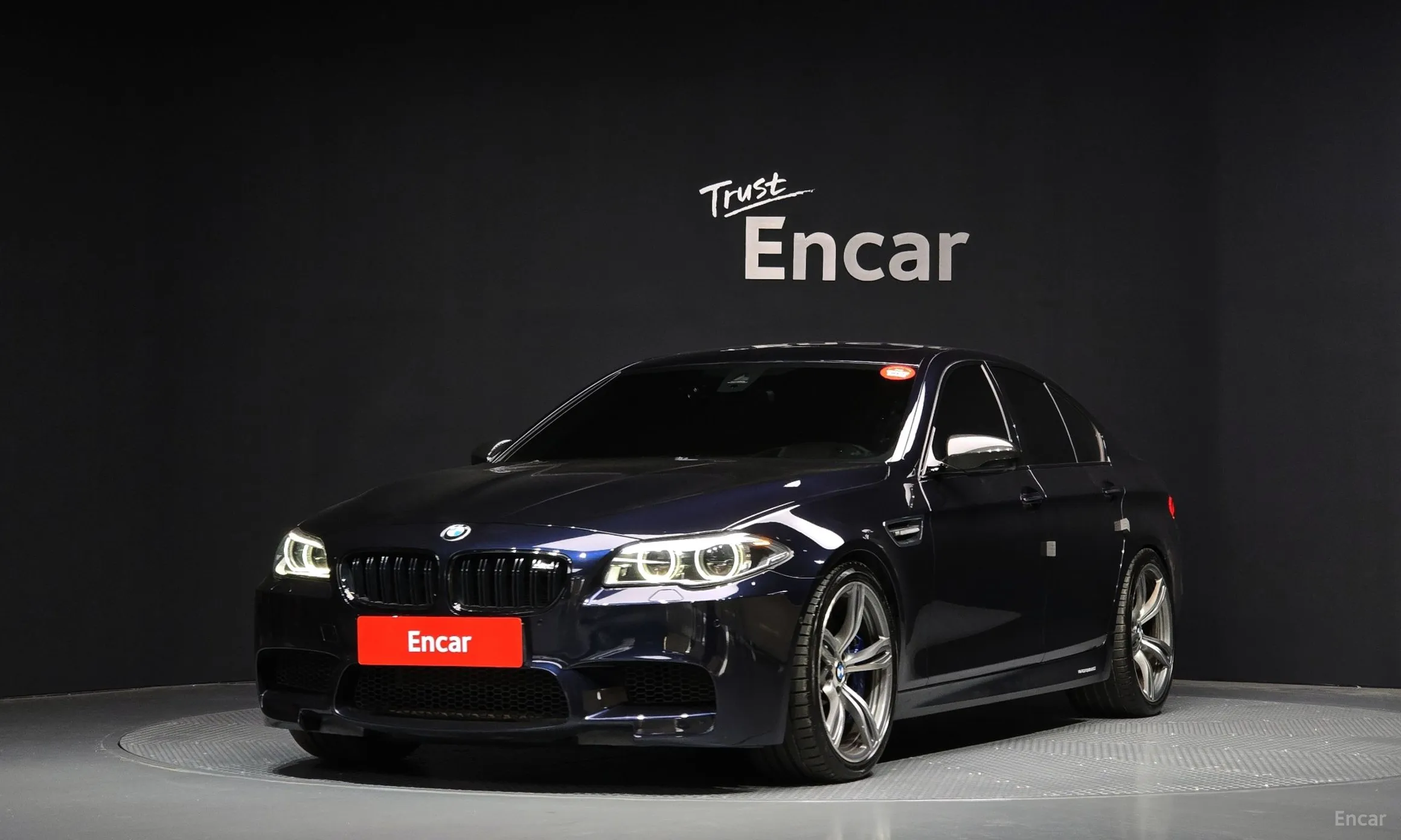 BMW M5 (F10)