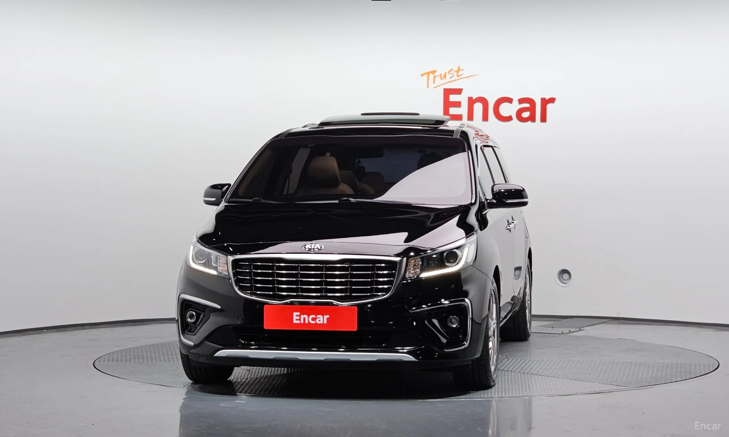 Kia Carnival превью 2