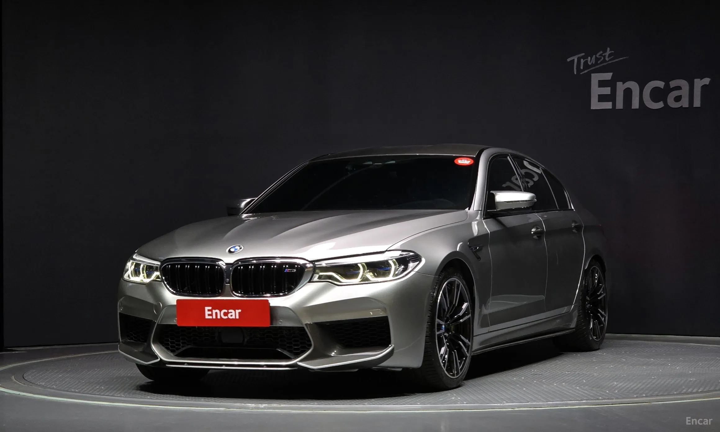 BMW M5 (F90)