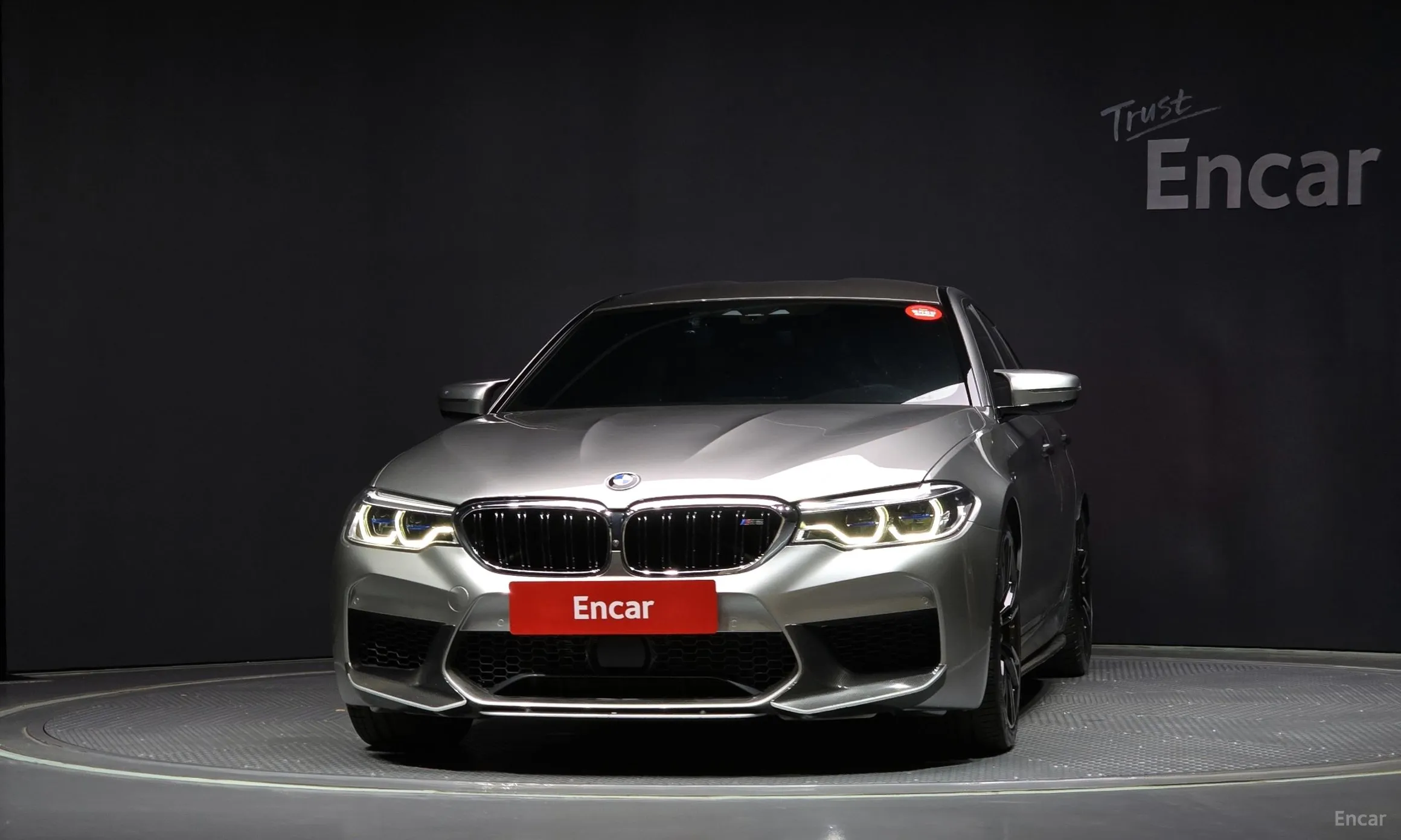 BMW M5 (F90)