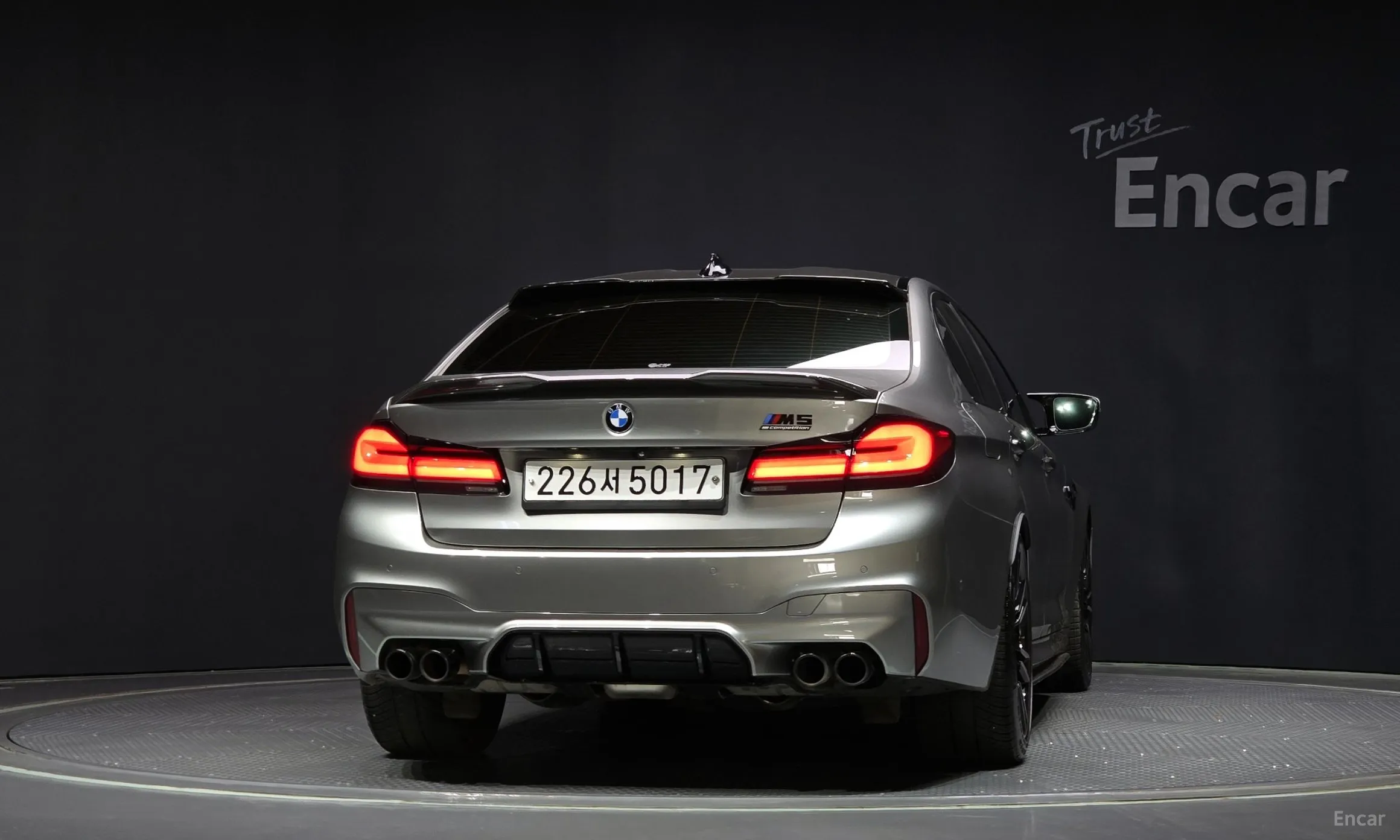 BMW M5 (F90) превью 3
