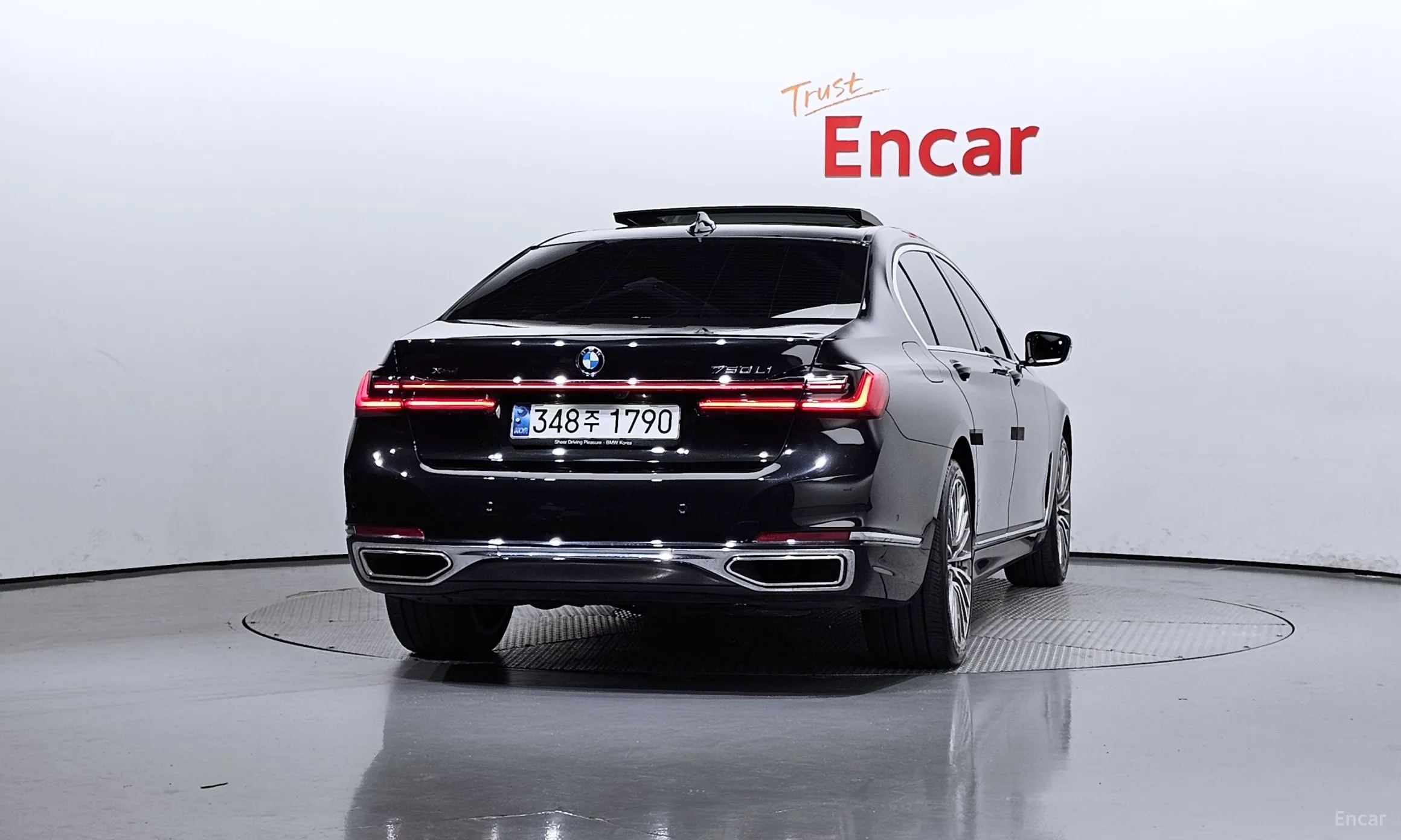 BMW 7 Series (G11) превью 3