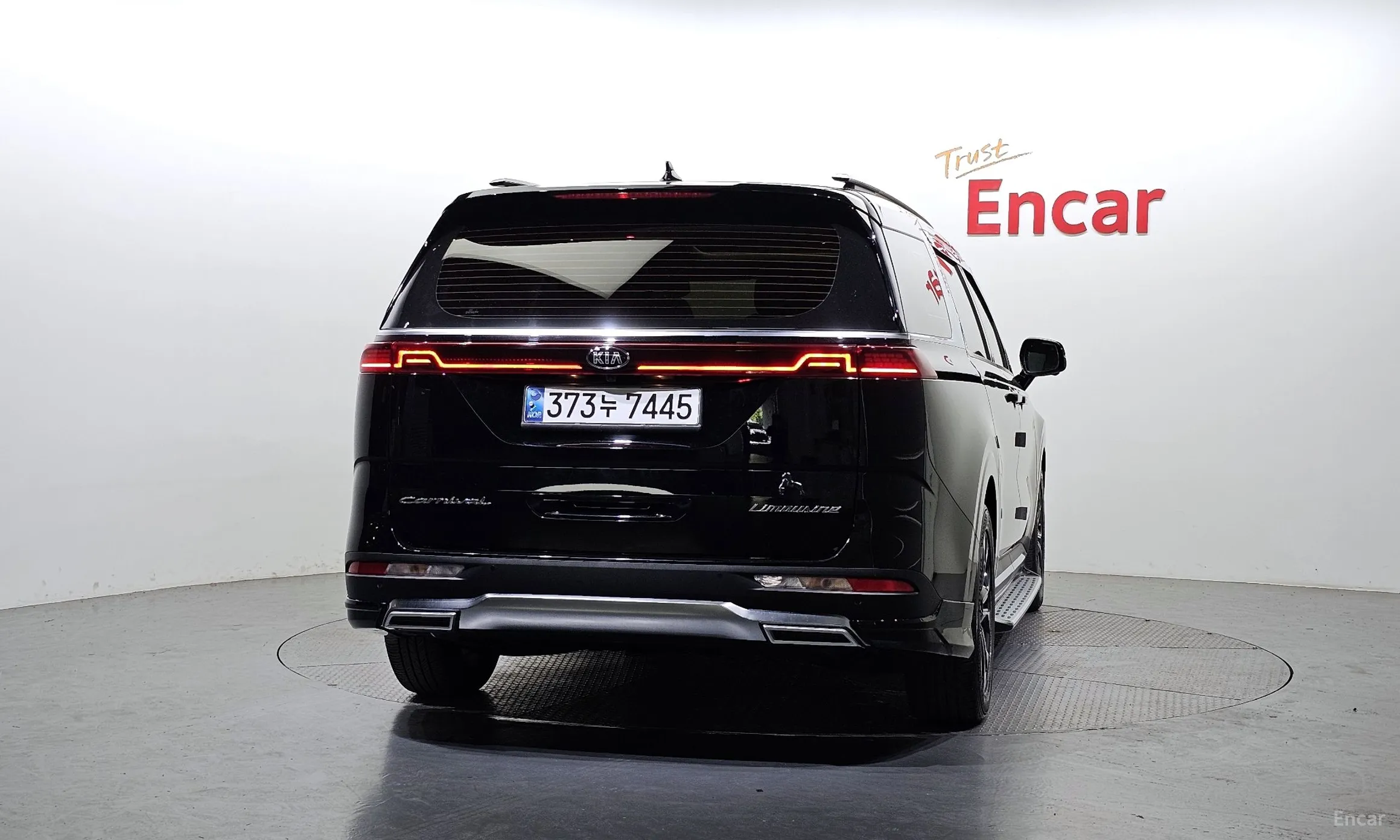 Kia Carnival Gen 4 превью 3