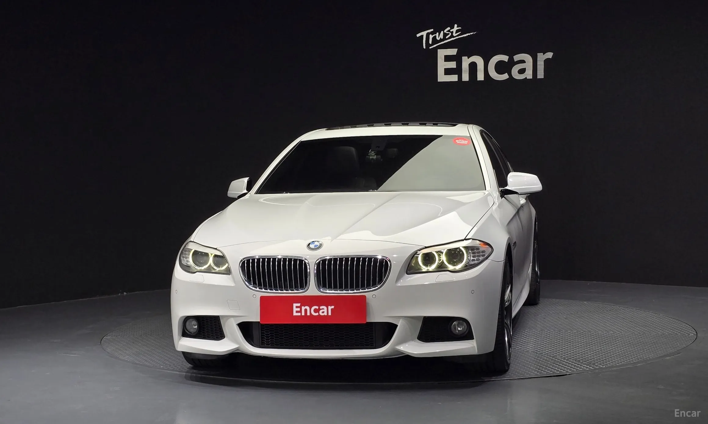 BMW 5 Series (F10) превью 2